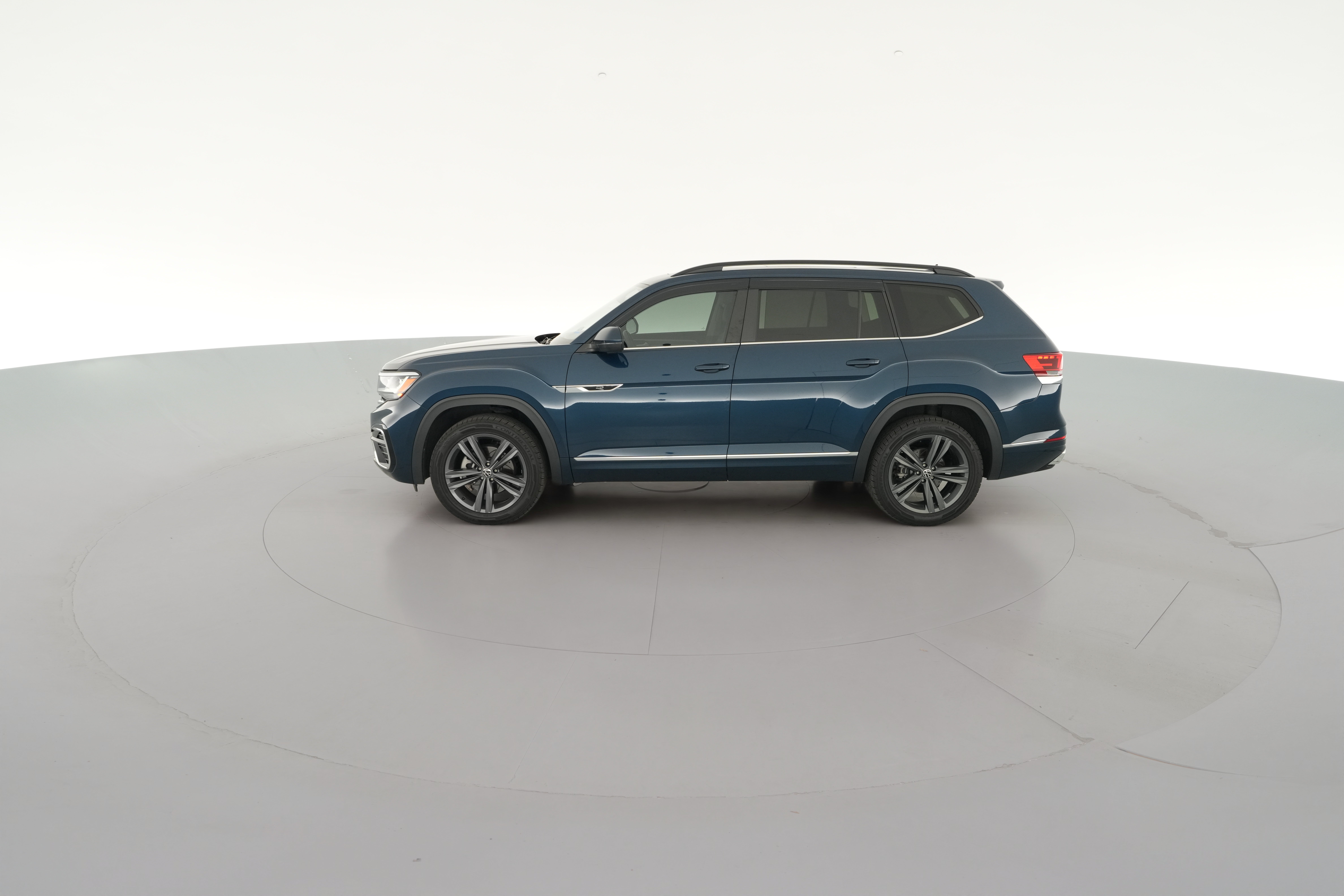 2021 Volkswagen Atlas SE w/Tech R-Line - Photo 30