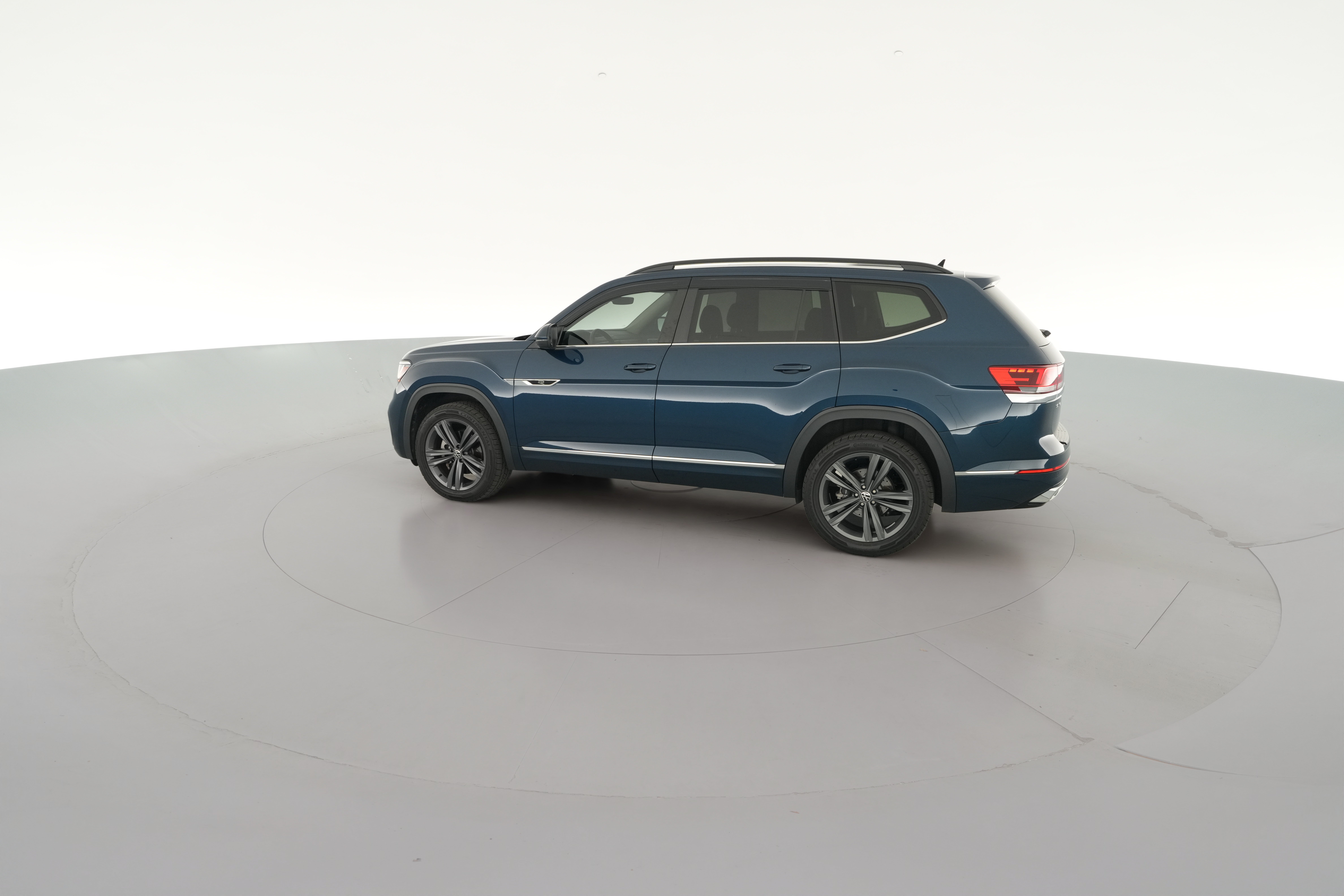 2021 Volkswagen Atlas SE w/Tech R-Line - Photo 31