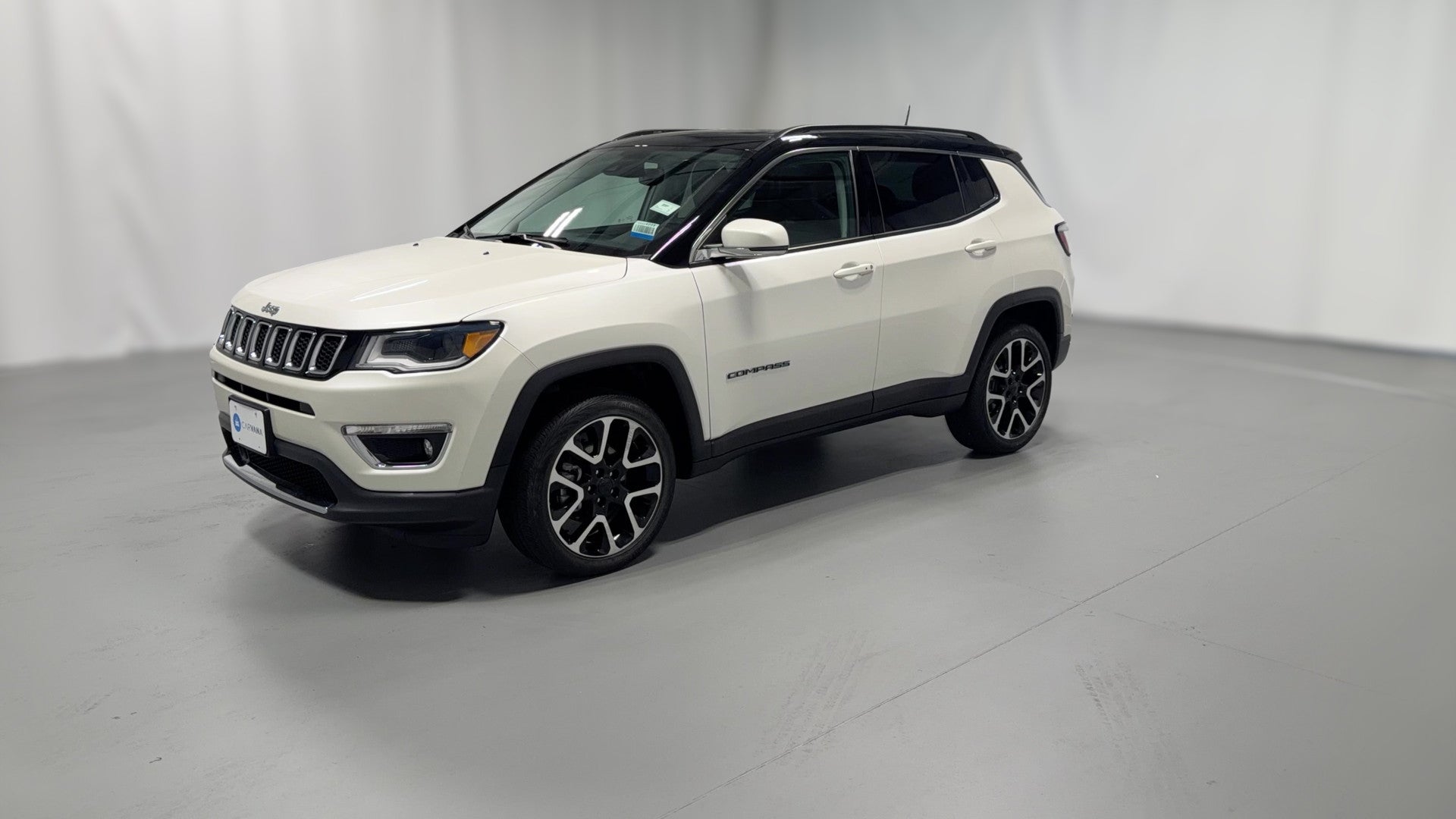 2021 Jeep Compass vehicle photo