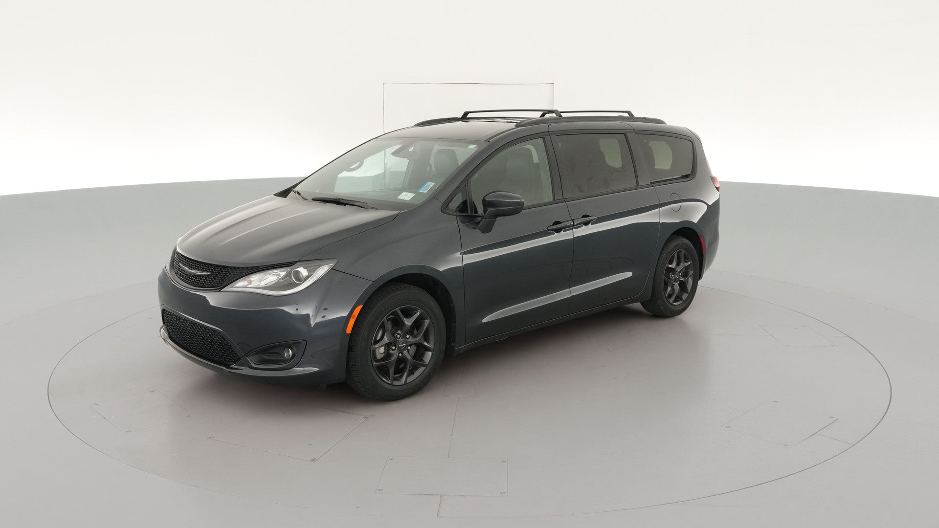 2020 Chrysler Pacifica vehicle photo