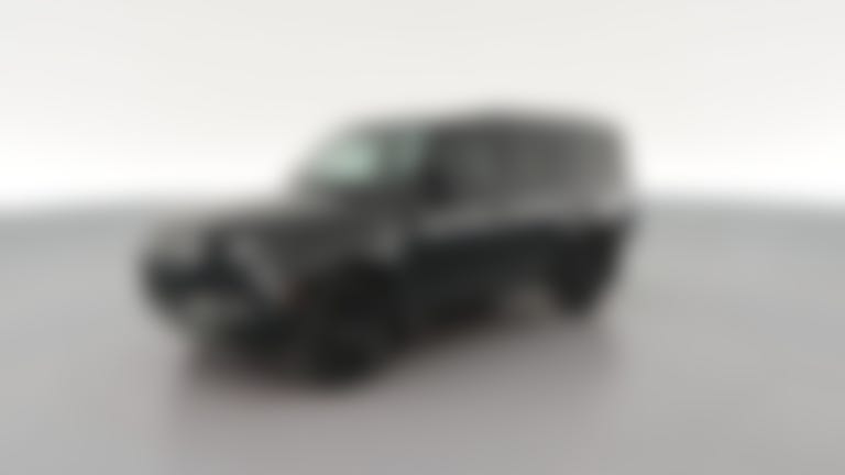 2025 Land Rover Defender 130 vehicle photo