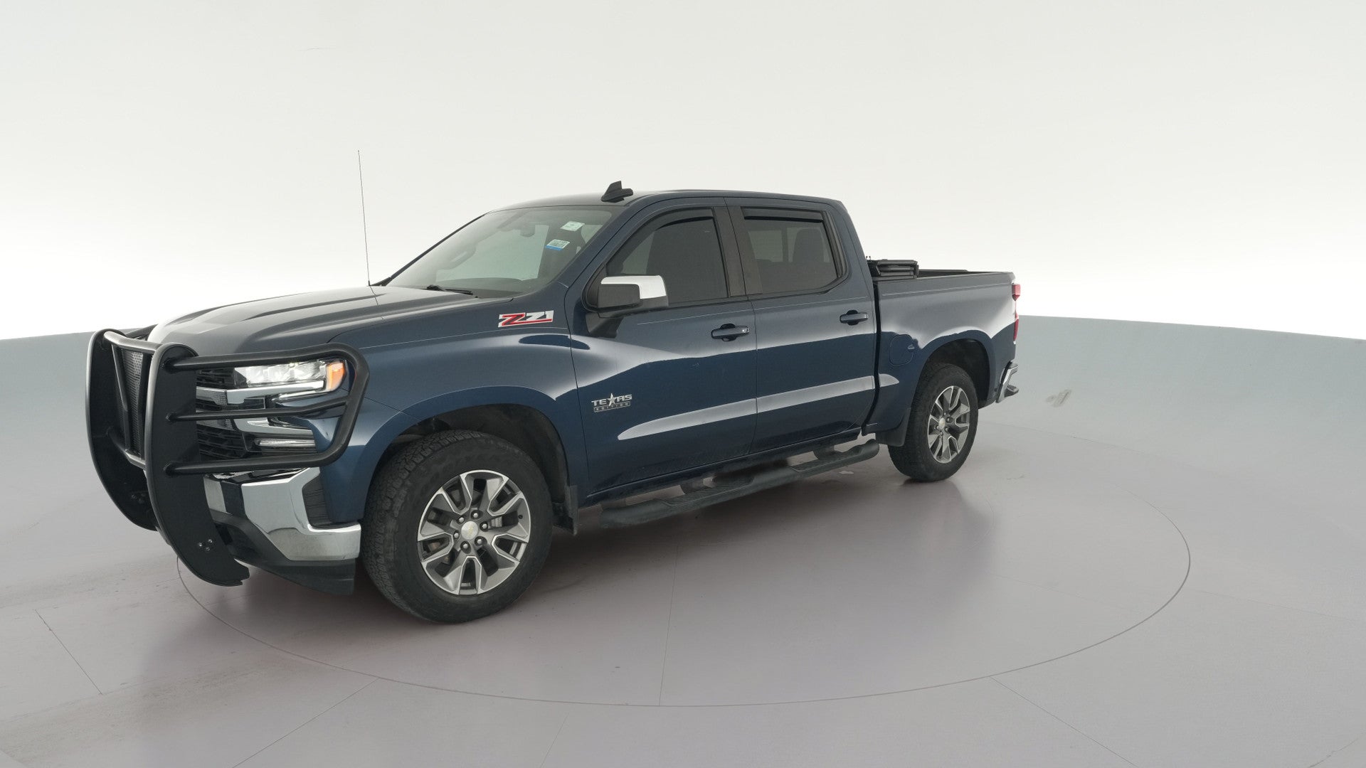 2021 Chevrolet Silverado 1500 Crew Cab vehicle photo