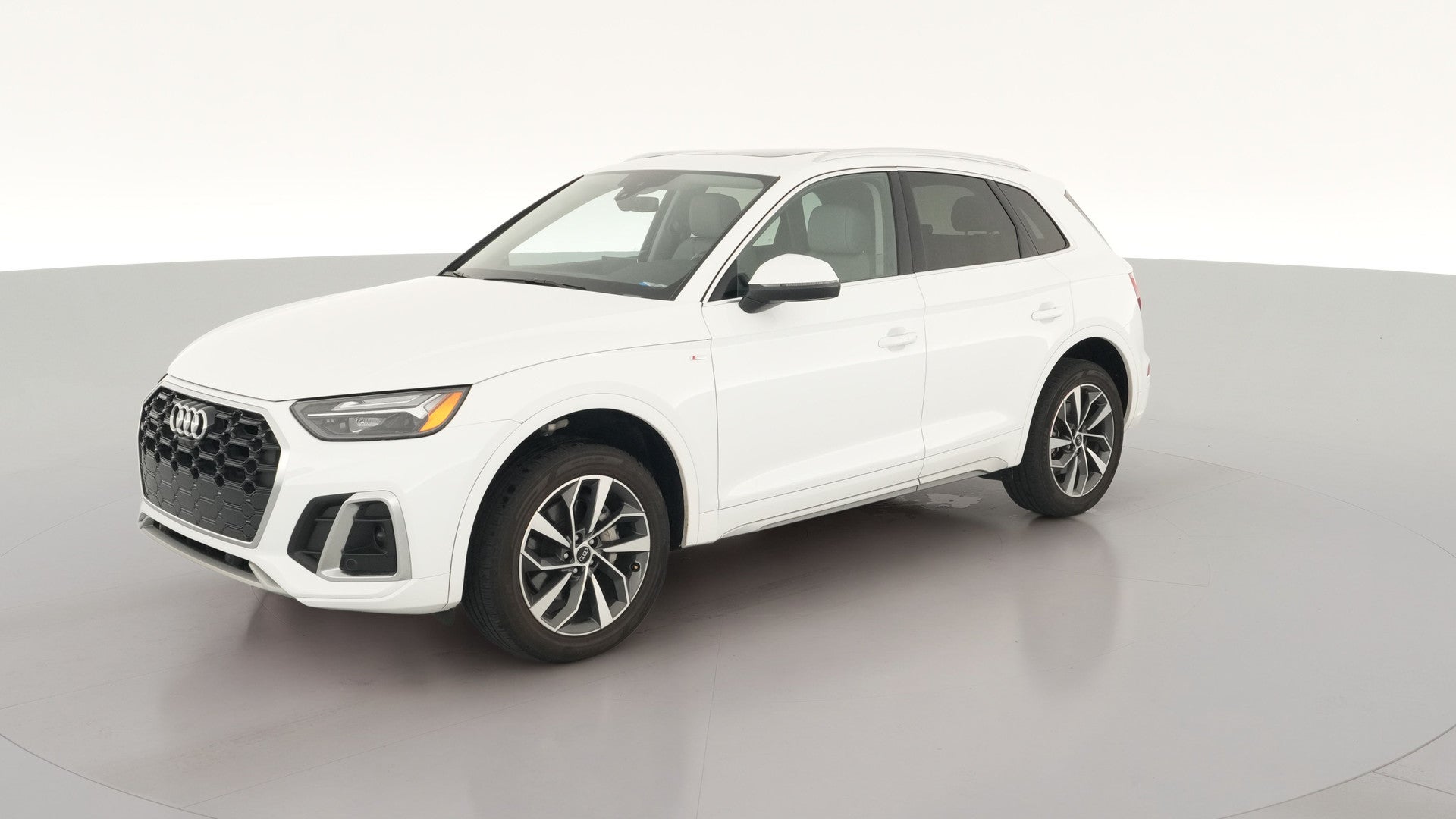 2024 Audi Q5 vehicle photo