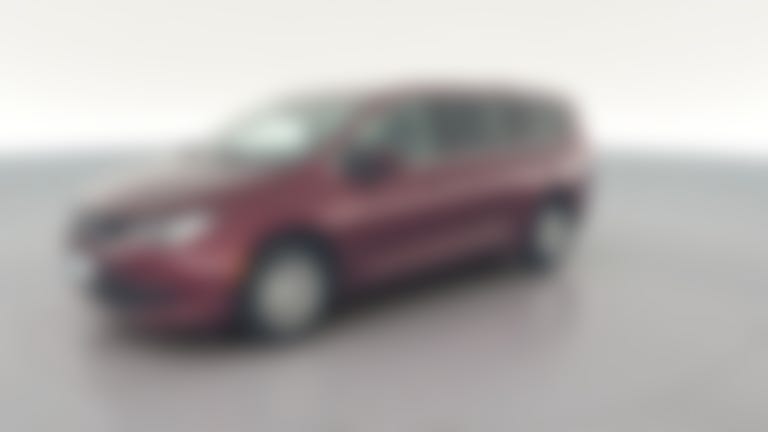 2023 Chrysler Voyager vehicle photo