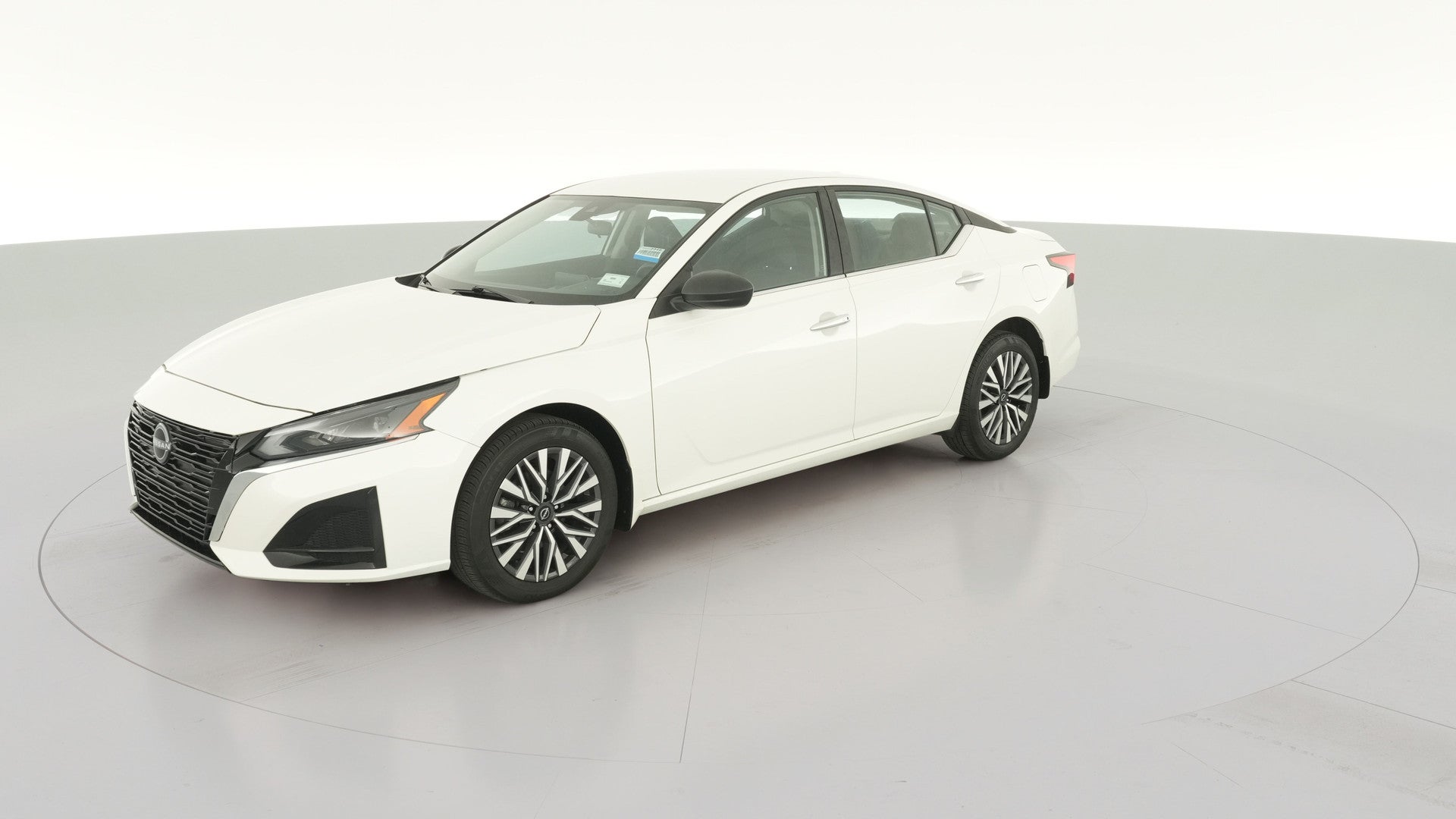 2024 Nissan Altima vehicle photo