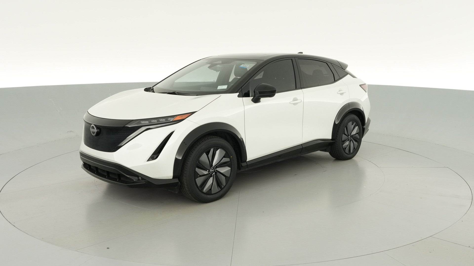 2024 Nissan ARIYA vehicle photo