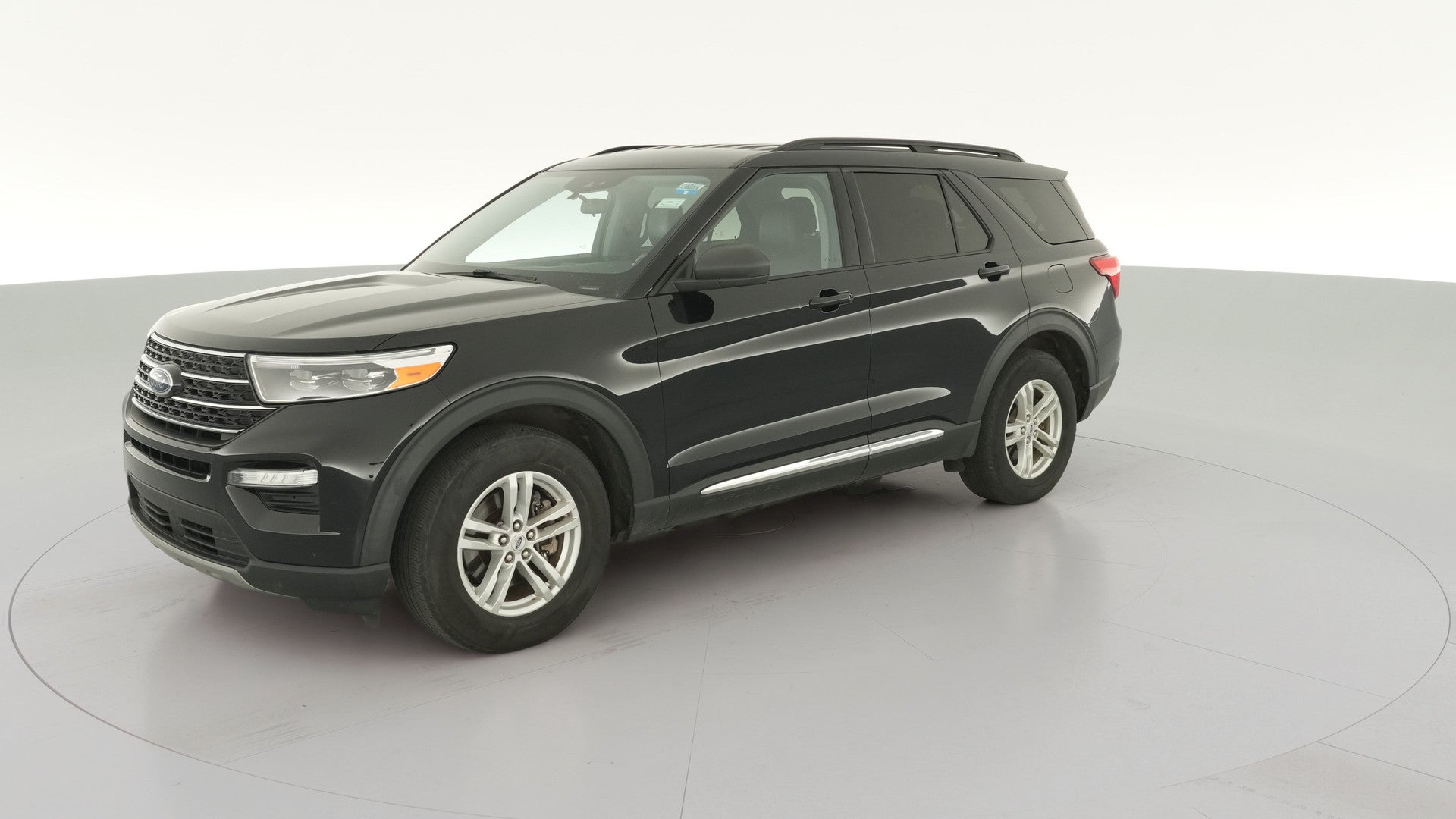 2021 Ford Explorer vehicle photo
