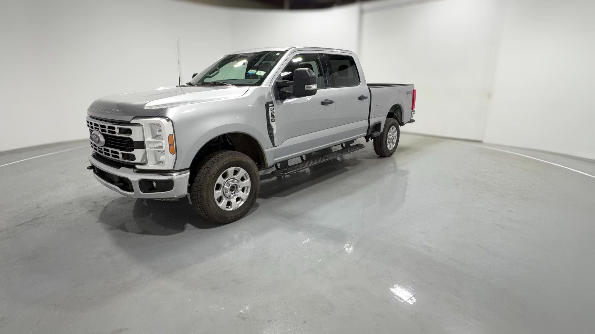 2024 Ford F250 Super Duty Crew Cab vehicle photo