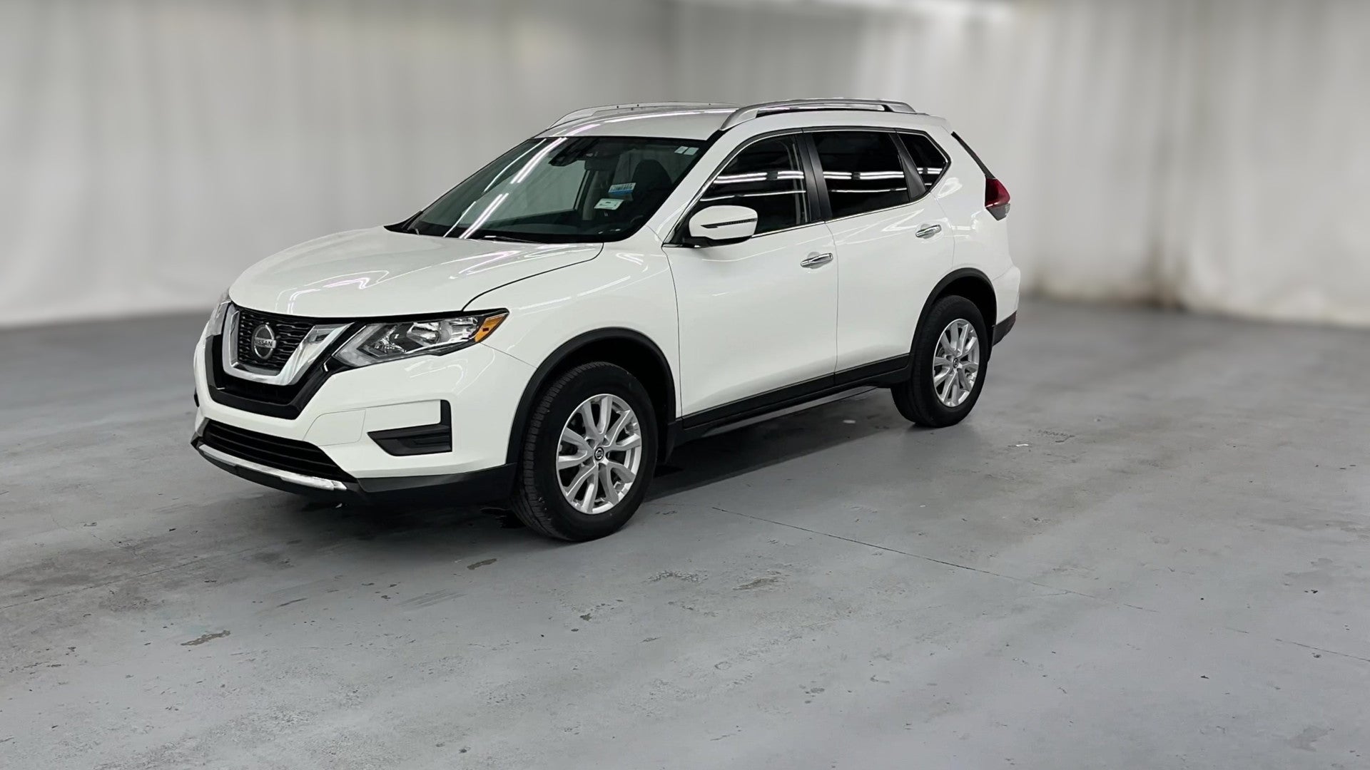 2020 Nissan Rogue vehicle photo