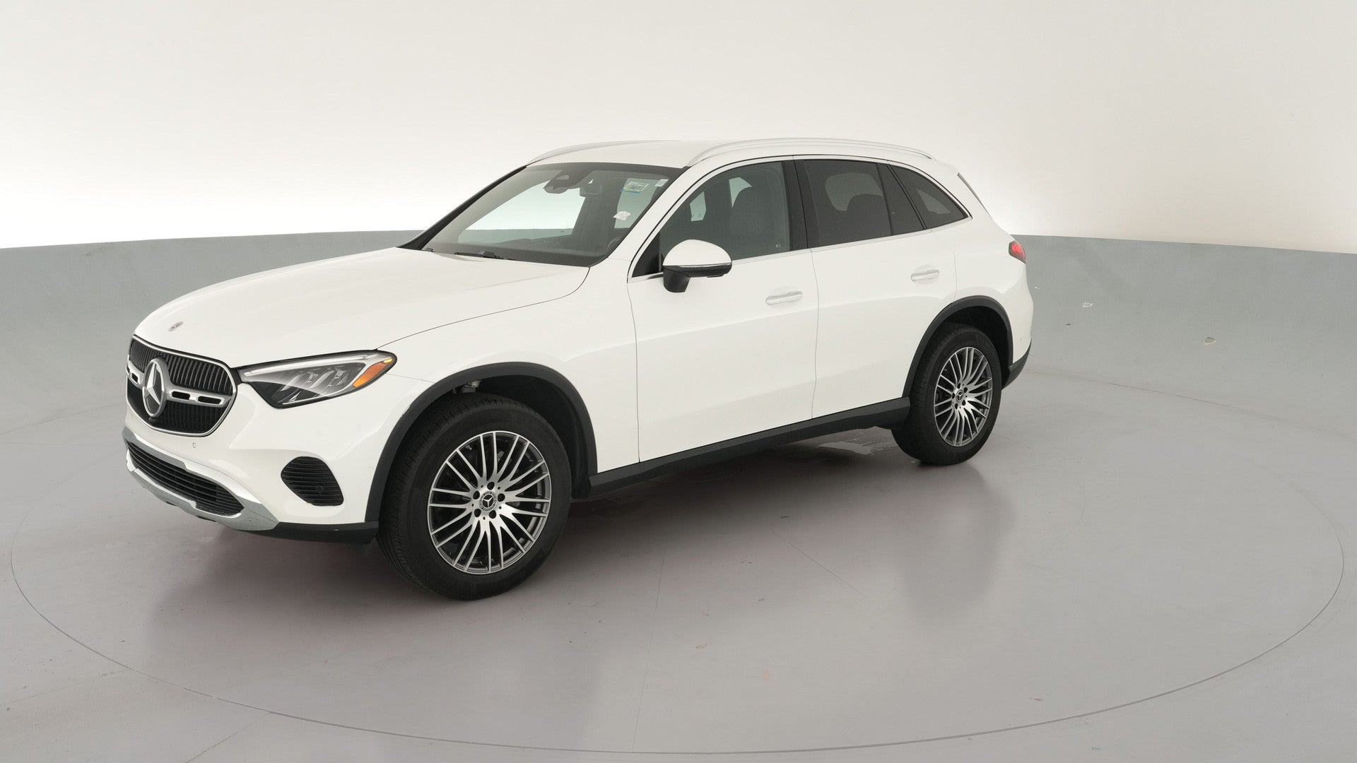 2025 Mercedes-Benz GLC vehicle photo
