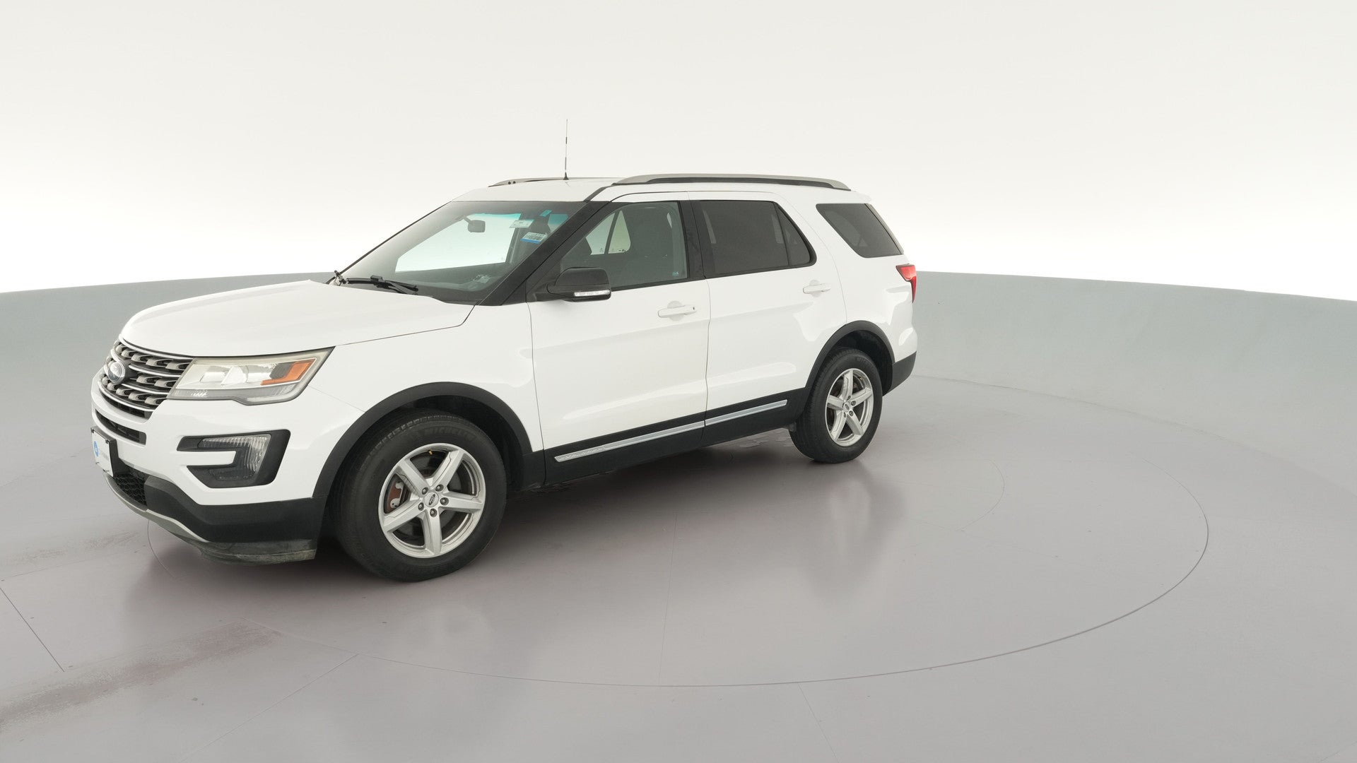2016 Ford Explorer vehicle photo