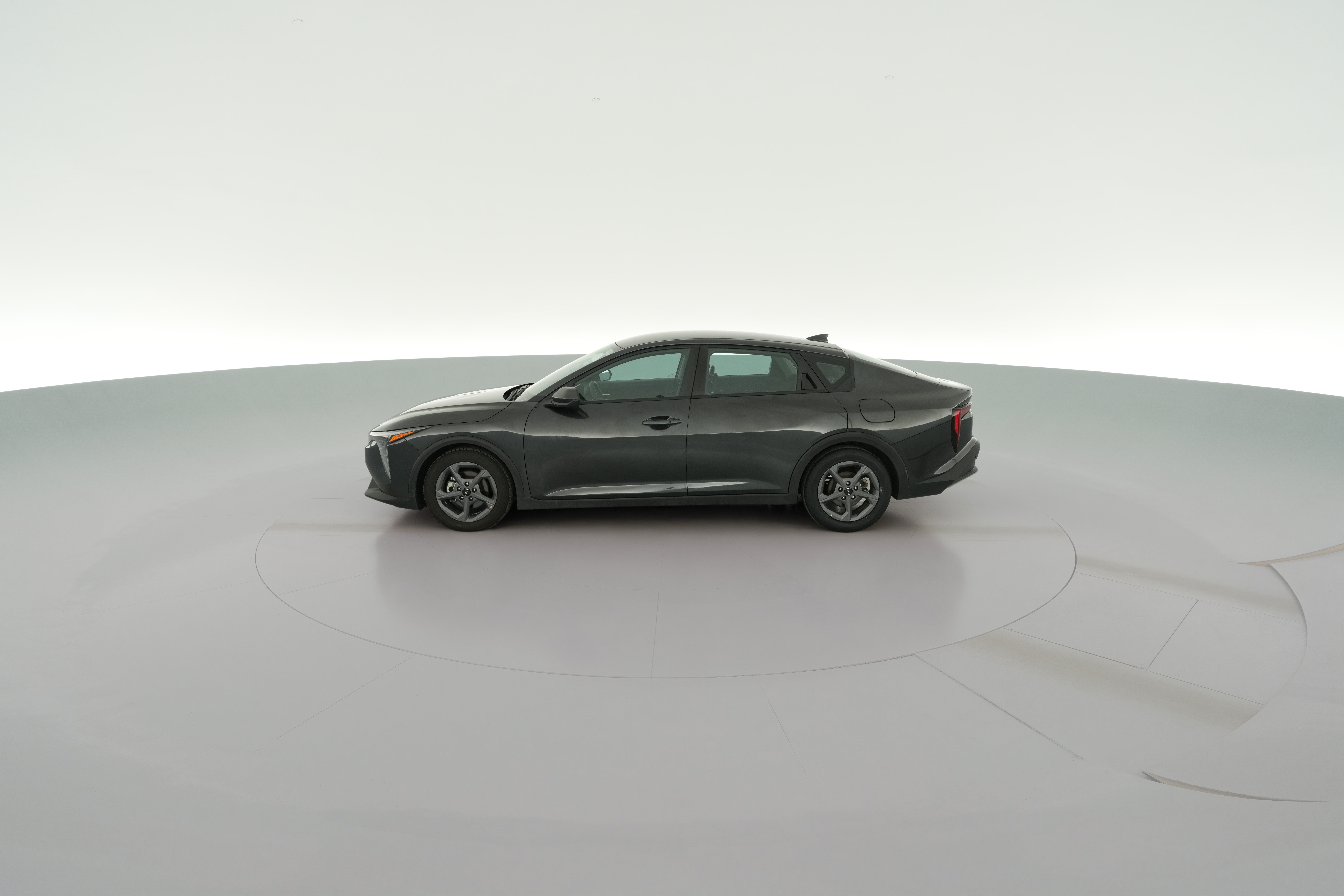2025 Kia K4 LXS - Photo 29
