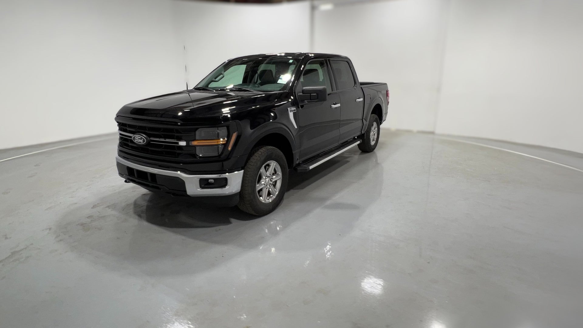 2025 Ford F150 SuperCrew Cab vehicle photo