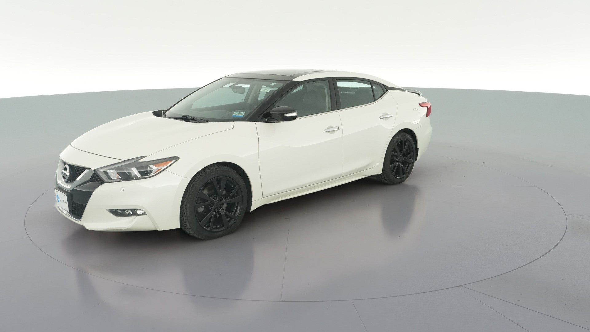 2017 Nissan Maxima vehicle photo
