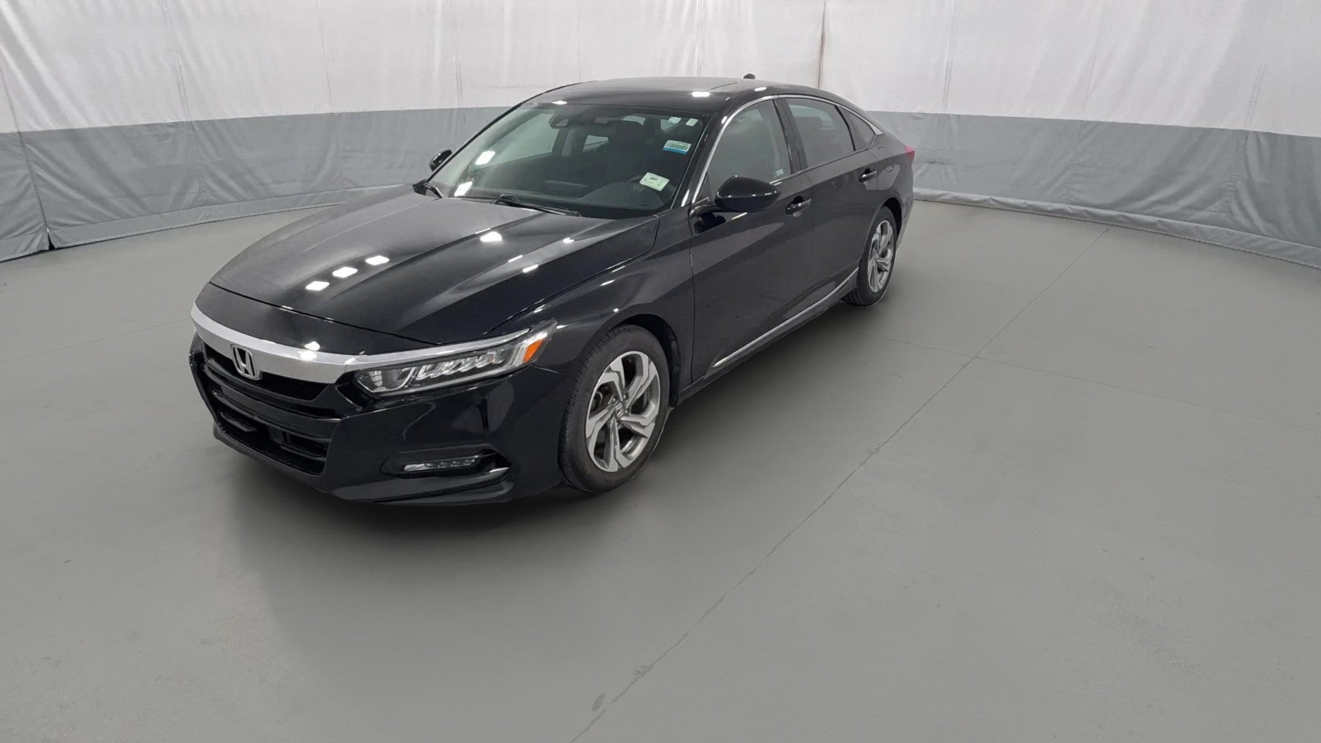 2019 Honda Accord vehicle photo