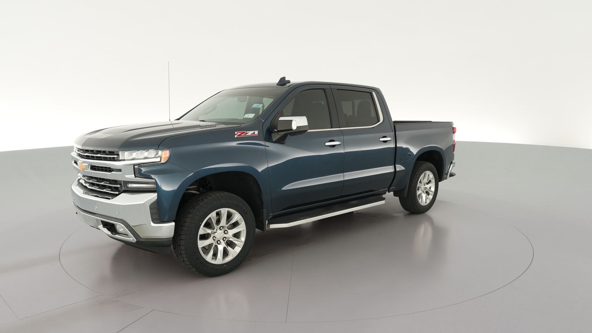2021 Chevrolet Silverado 1500 Crew Cab vehicle photo