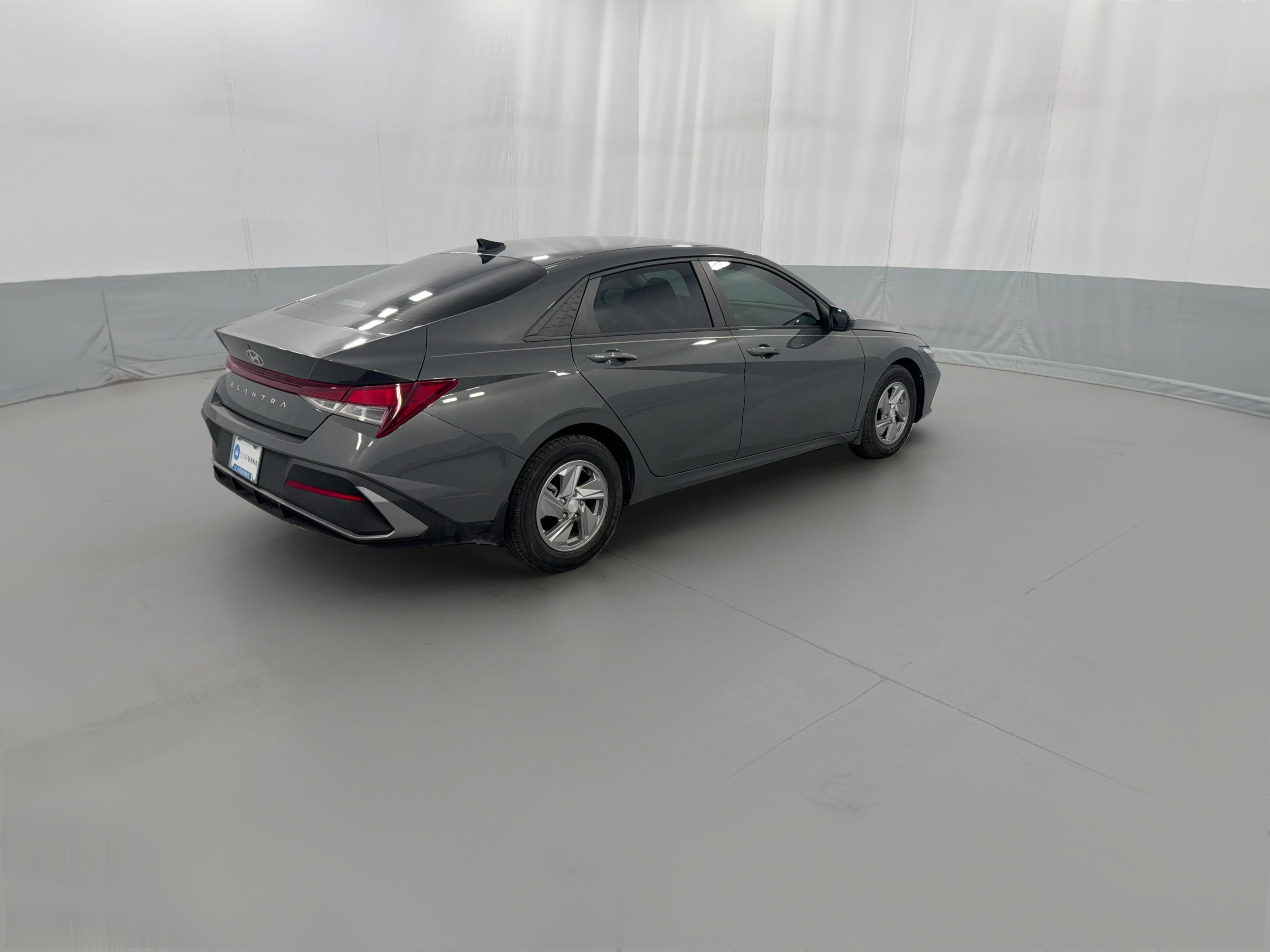 2024 Hyundai Elantra SE - Photo 31