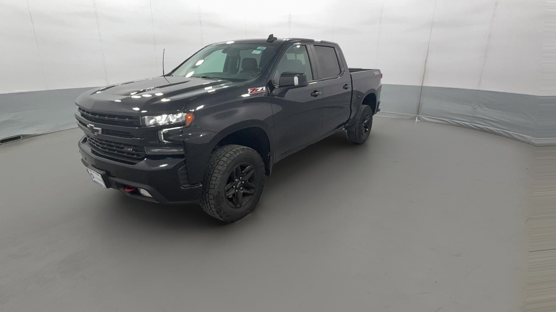 2020 Chevrolet Silverado 1500 Crew Cab vehicle photo