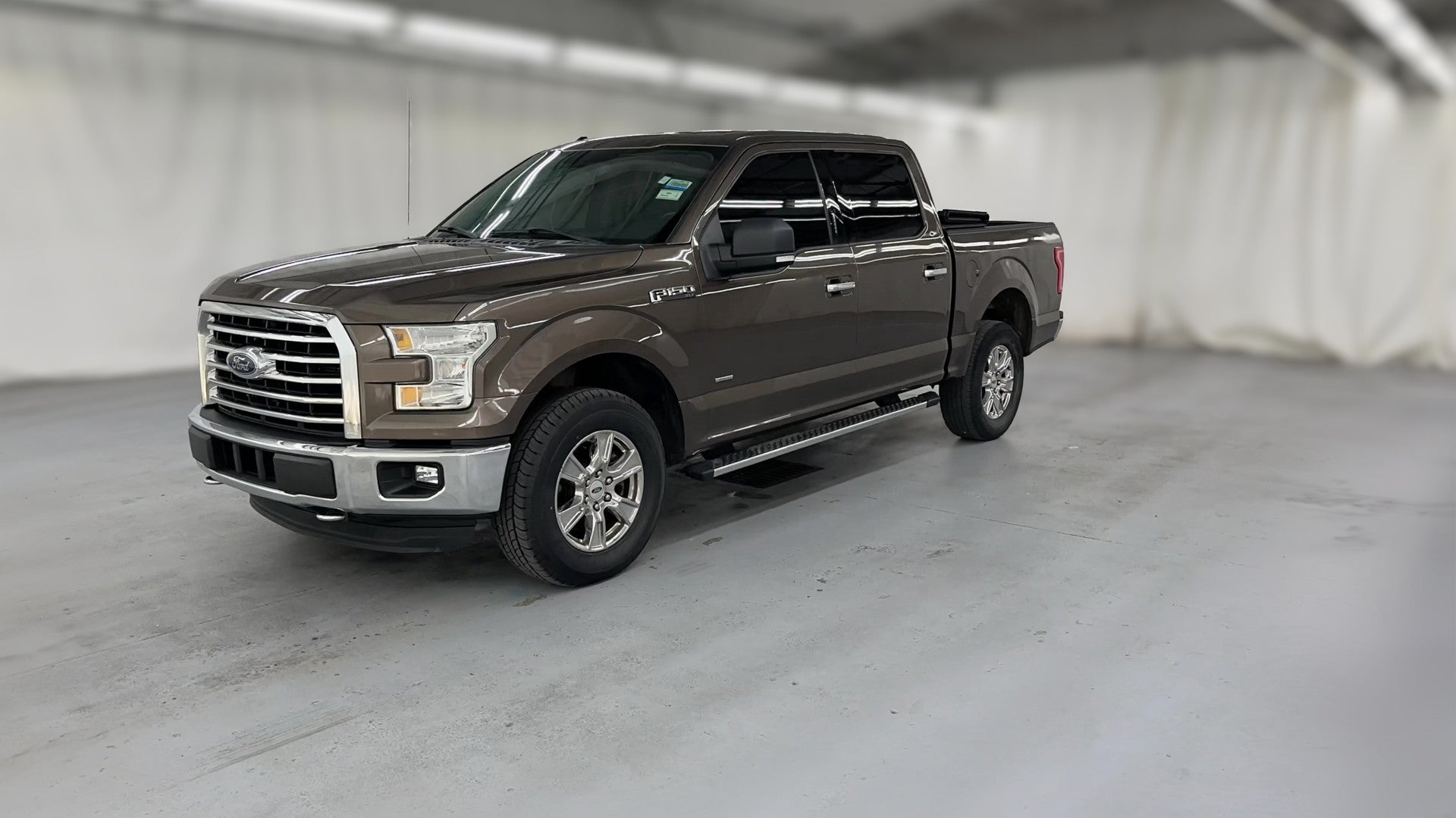 2015 Ford F150 SuperCrew Cab vehicle photo
