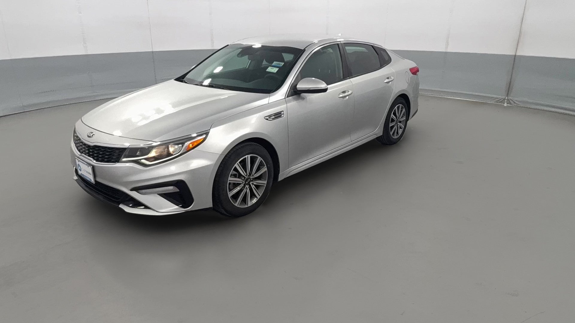 2019 Kia Optima vehicle photo