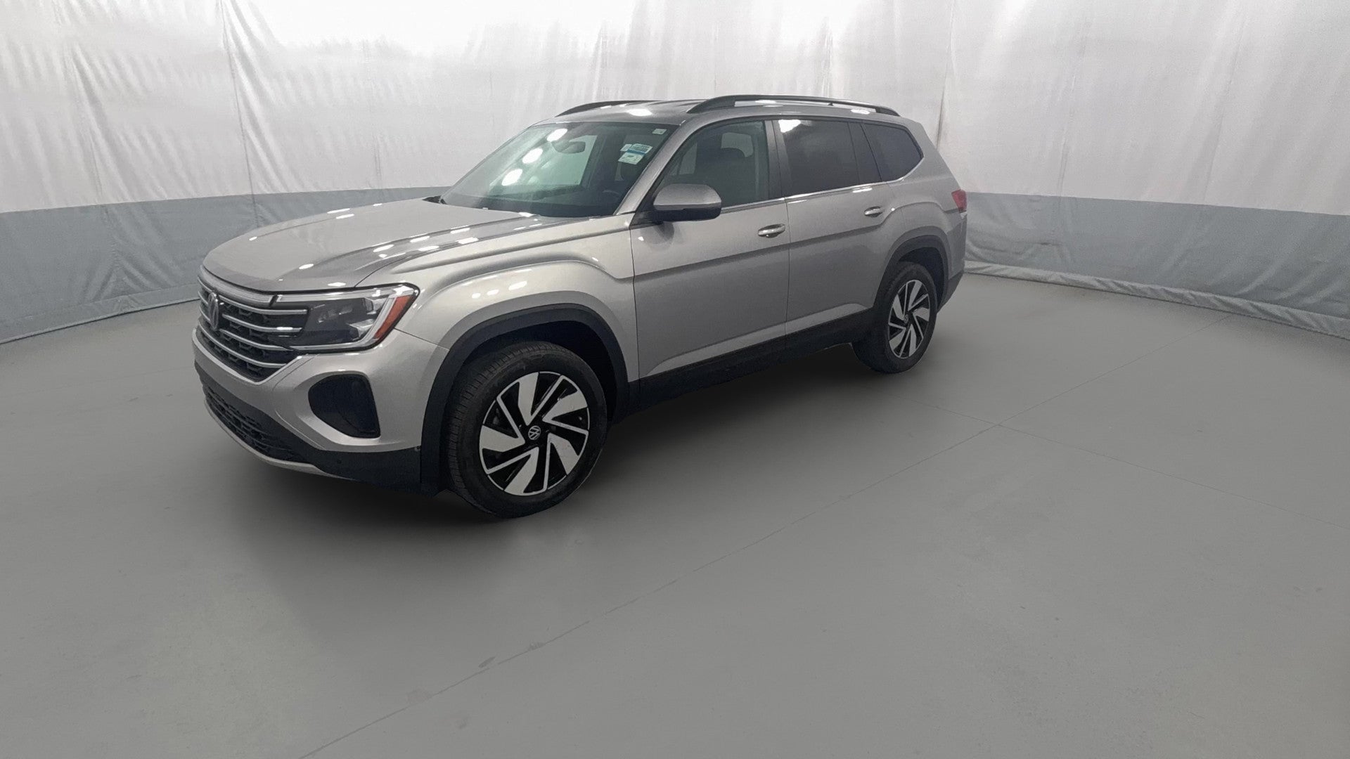 2025 Volkswagen Atlas vehicle photo