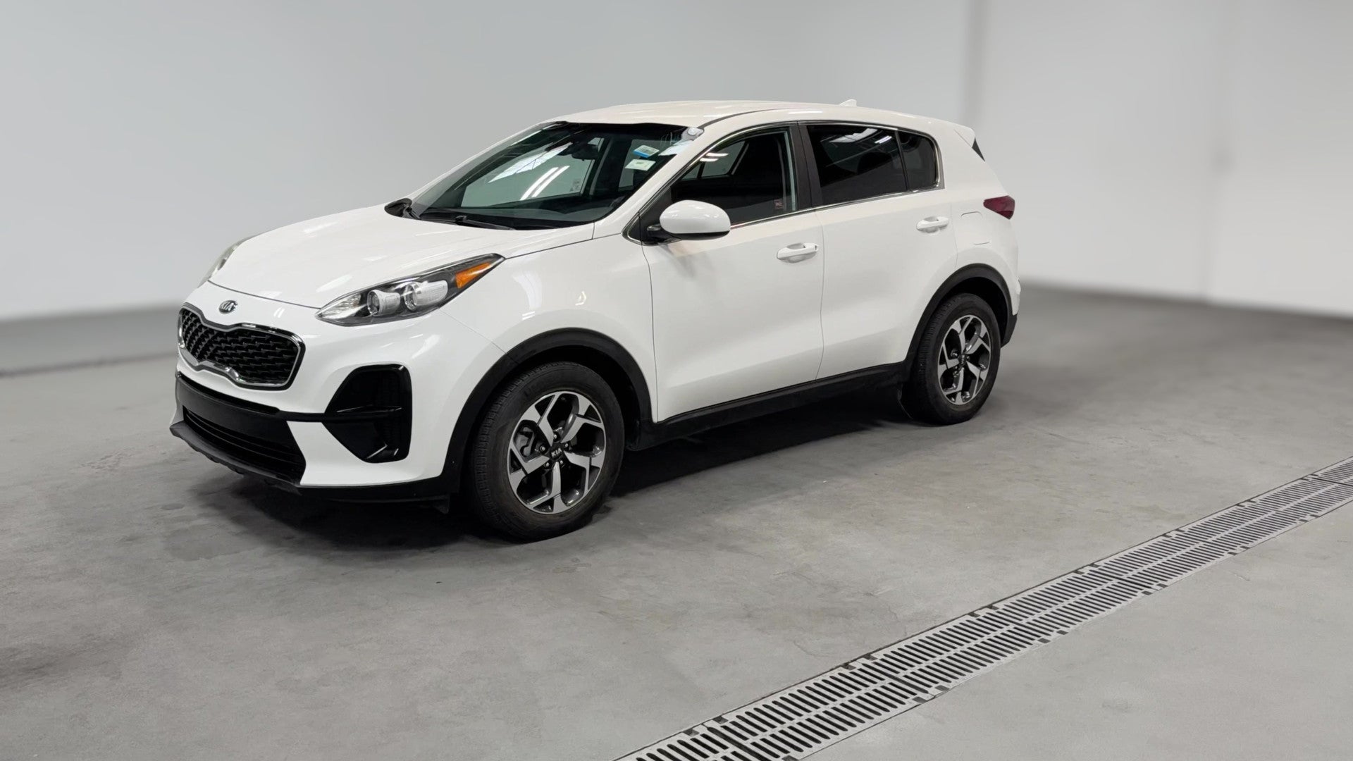 2020 Kia Sportage vehicle photo