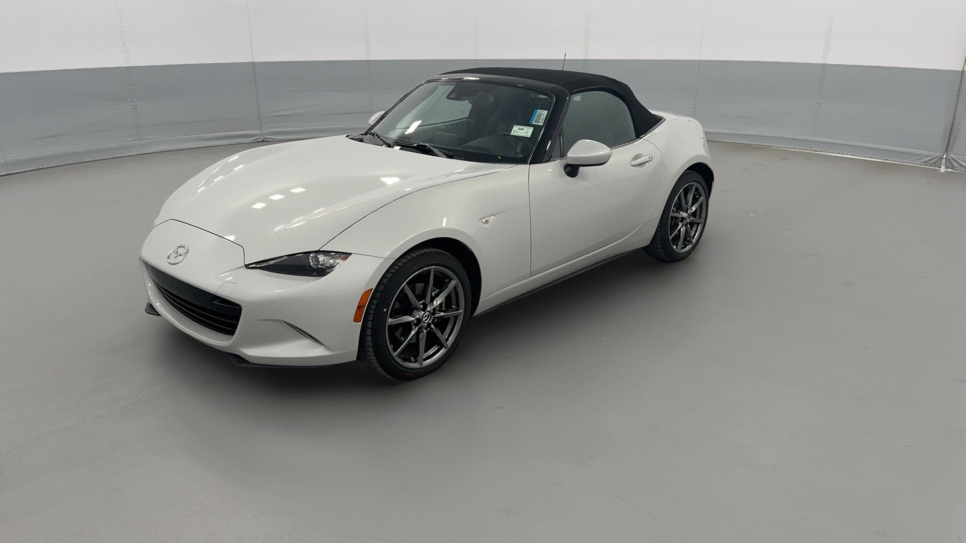 2016 MAZDA MX-5 Miata vehicle photo
