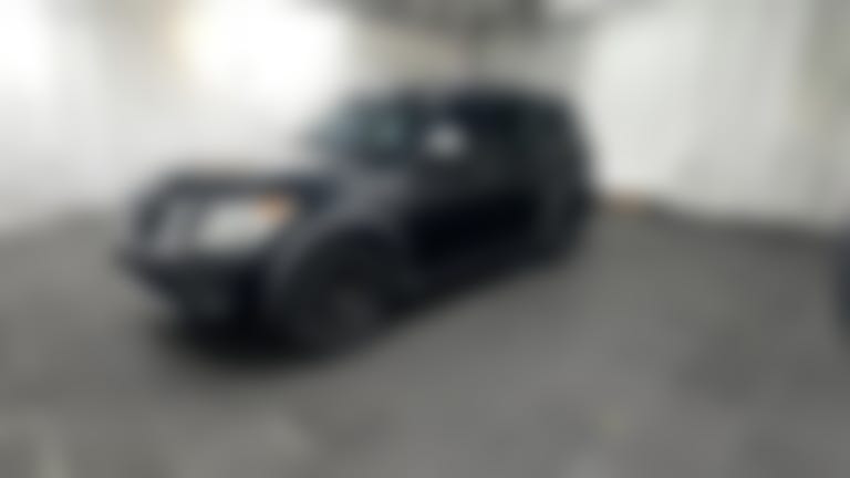 2017 Nissan Armada vehicle photo