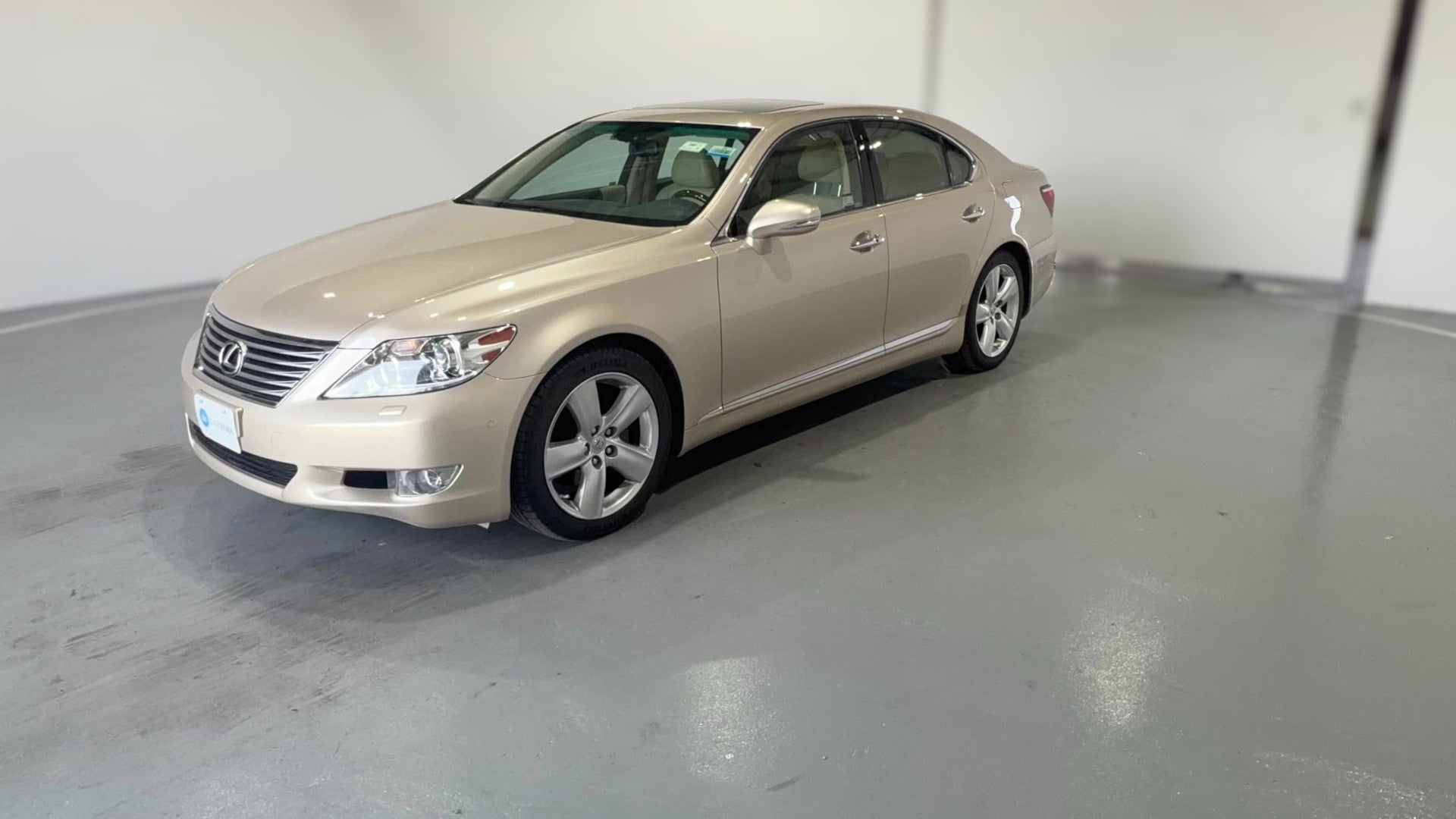 2012 Lexus LS vehicle photo