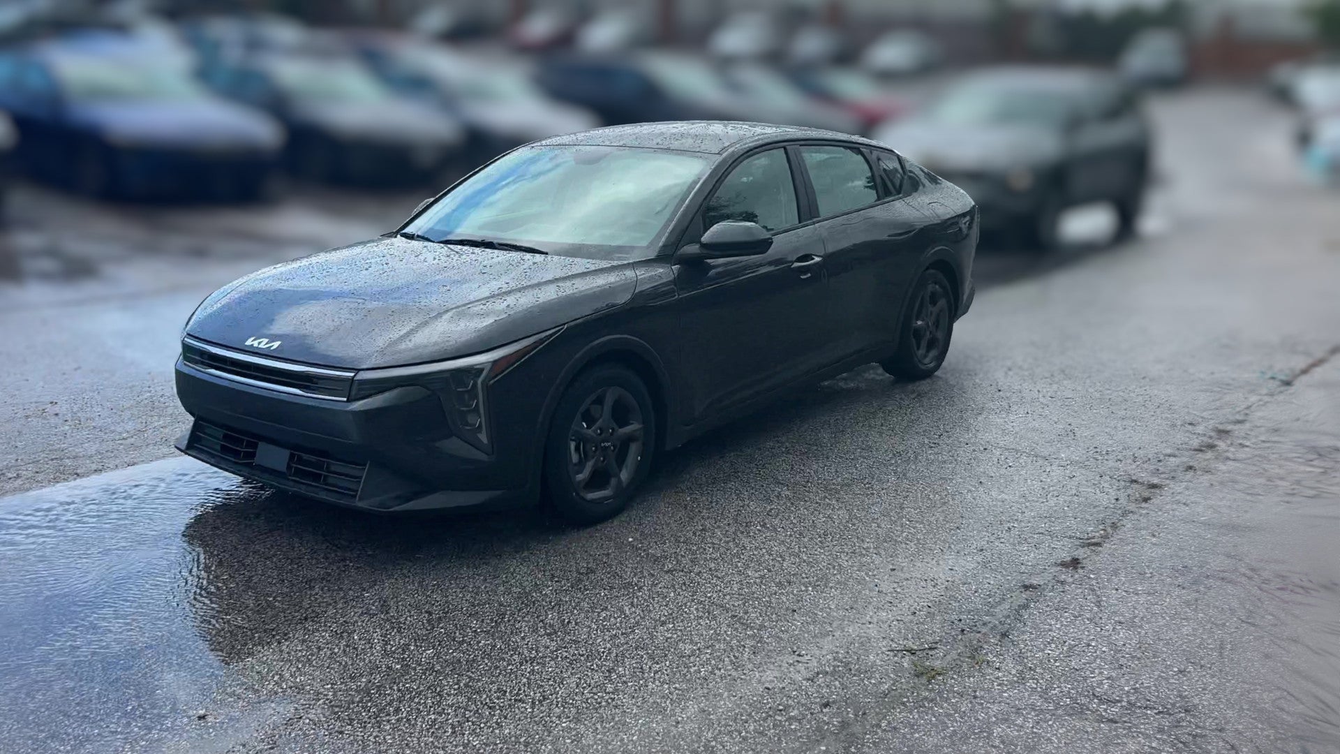 2025 Kia K4 vehicle photo