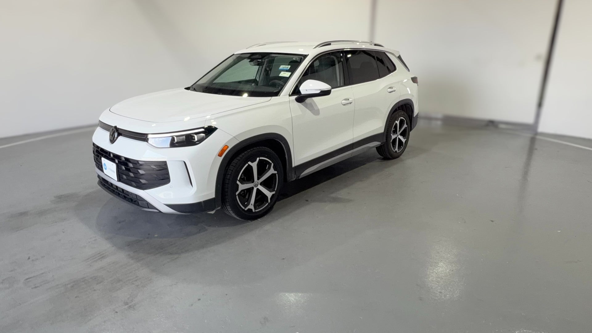 2026 Volkswagen Tiguan vehicle photo
