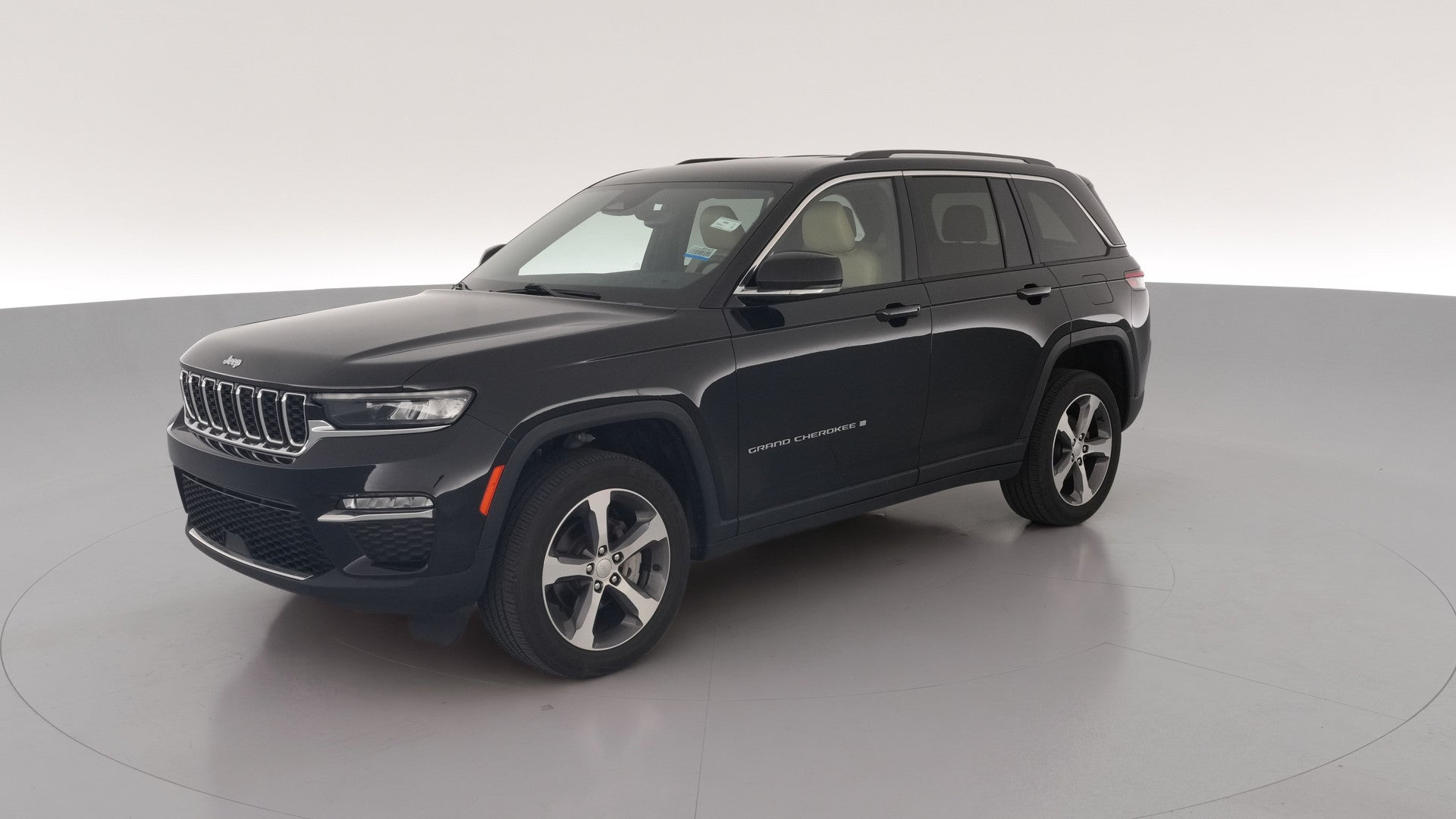 2023 Jeep Grand Cherokee vehicle photo