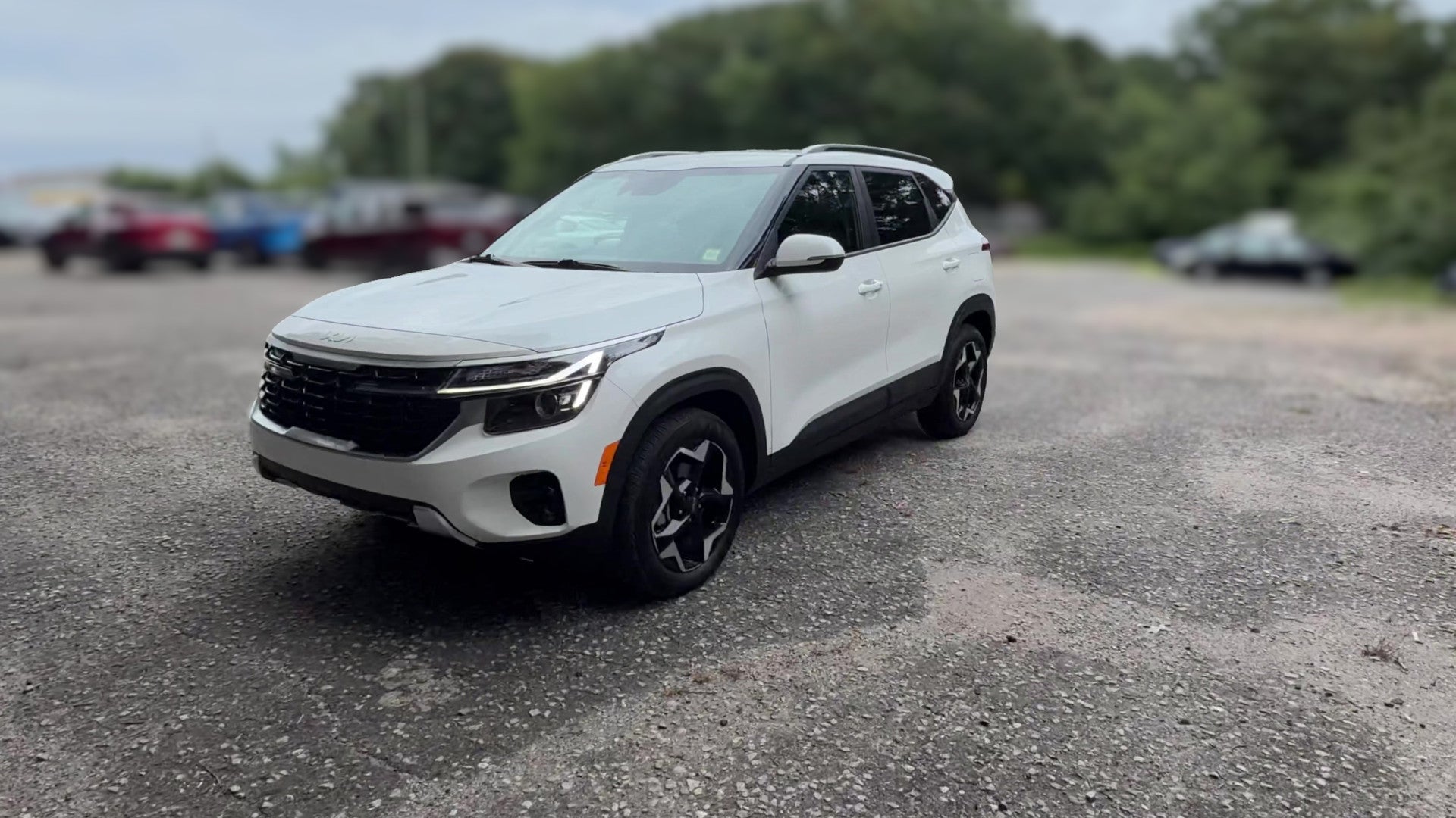 2025 Kia Seltos vehicle photo