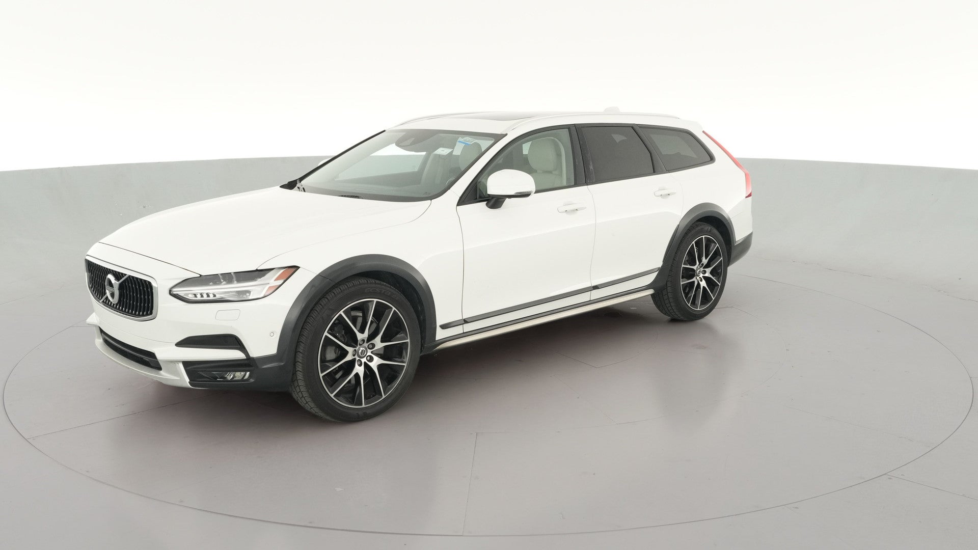 2018 Volvo V90 vehicle photo