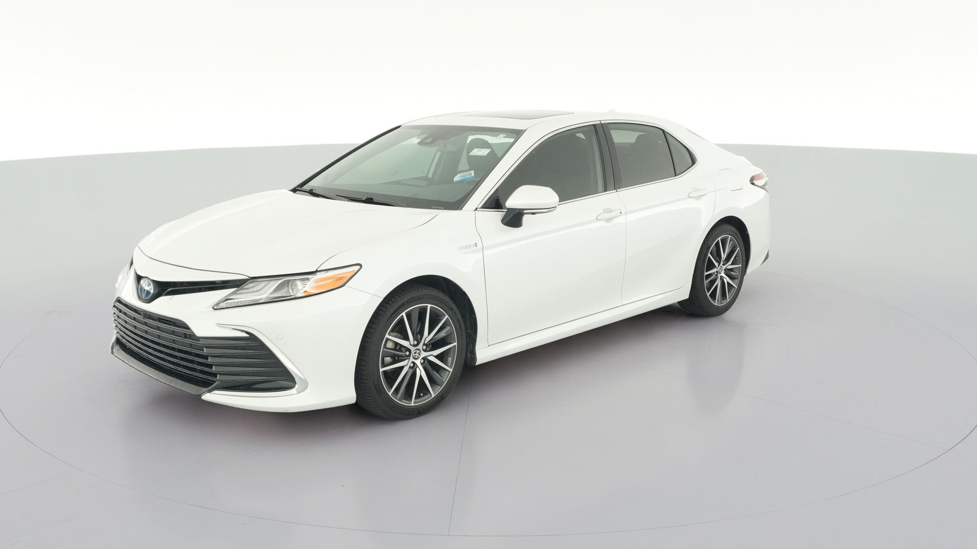 2021 Toyota Camry Hybrid vehicle photo