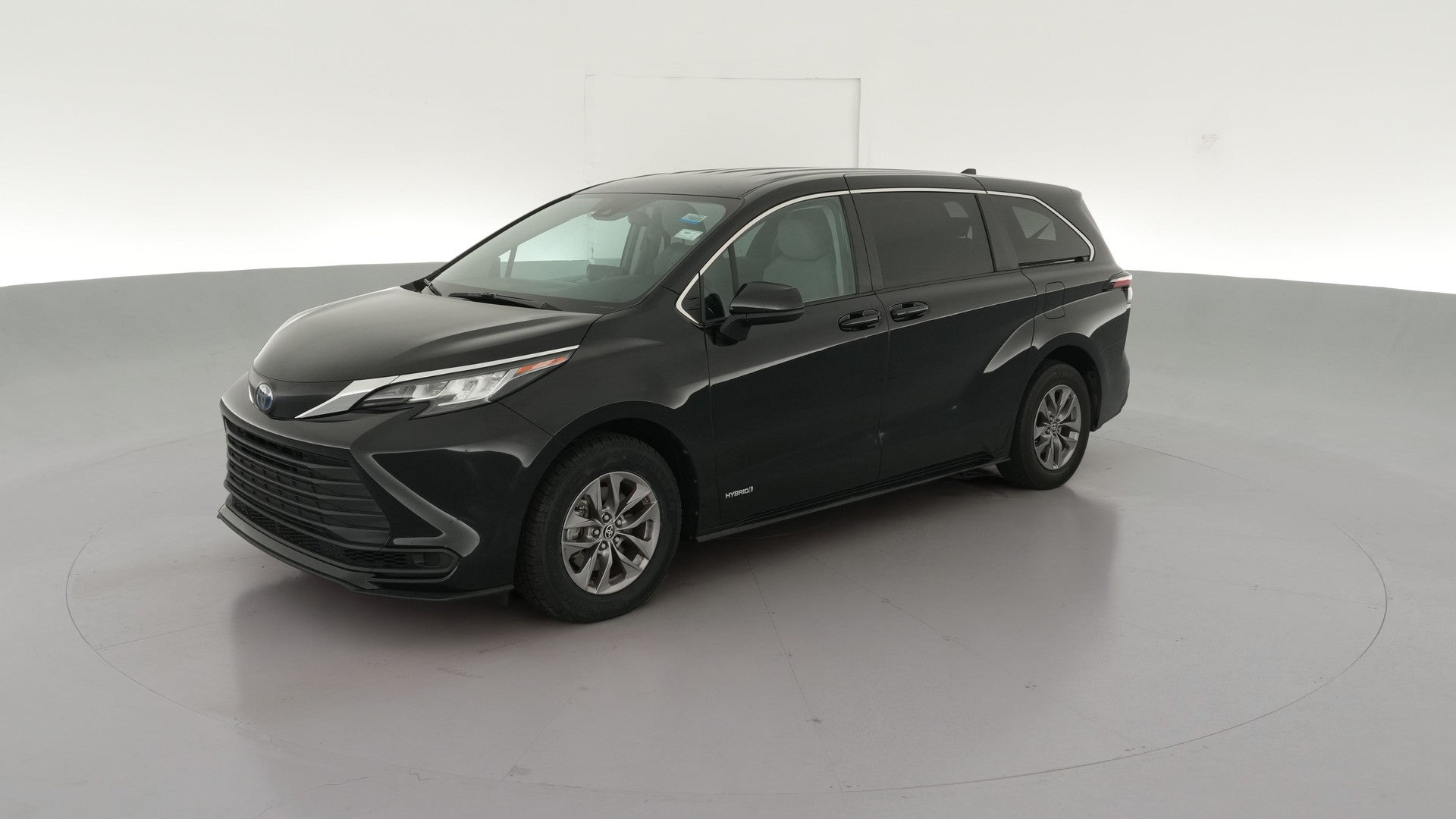 2021 Toyota Sienna vehicle photo