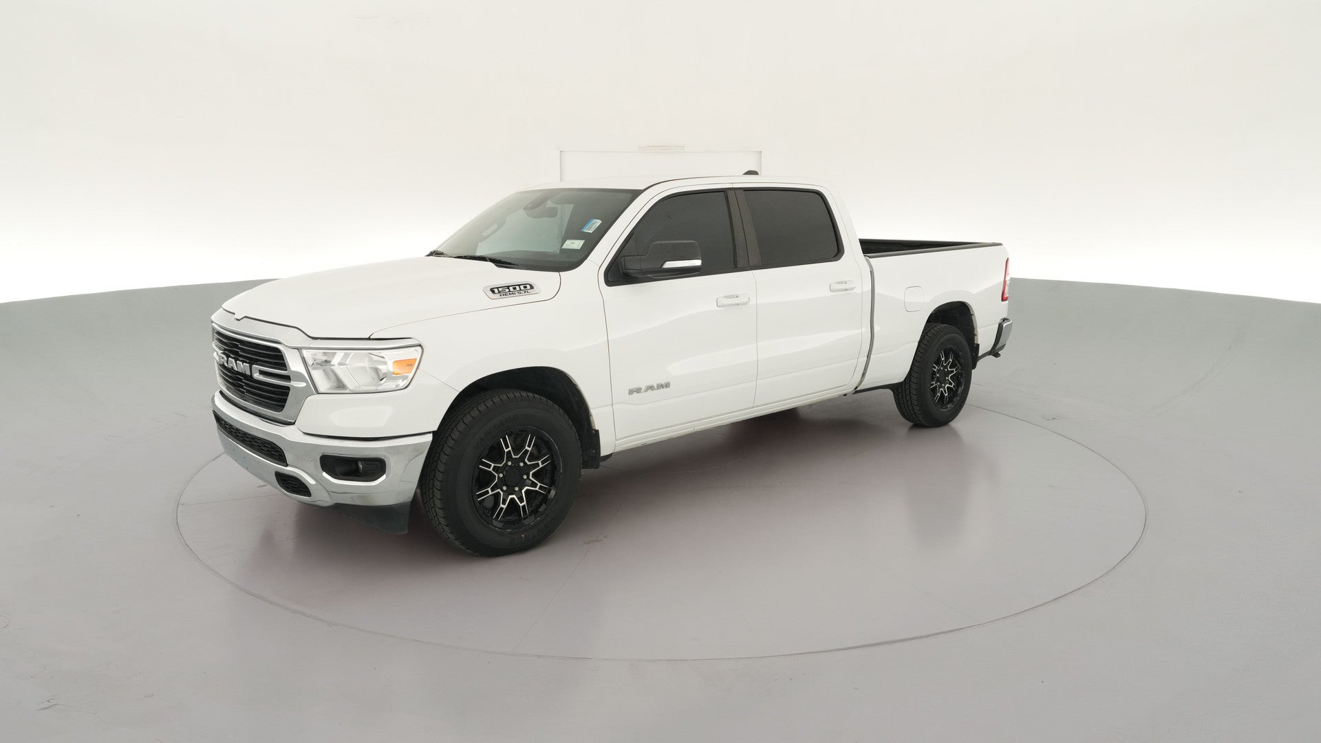 2021 Ram 1500 Crew Cab vehicle photo