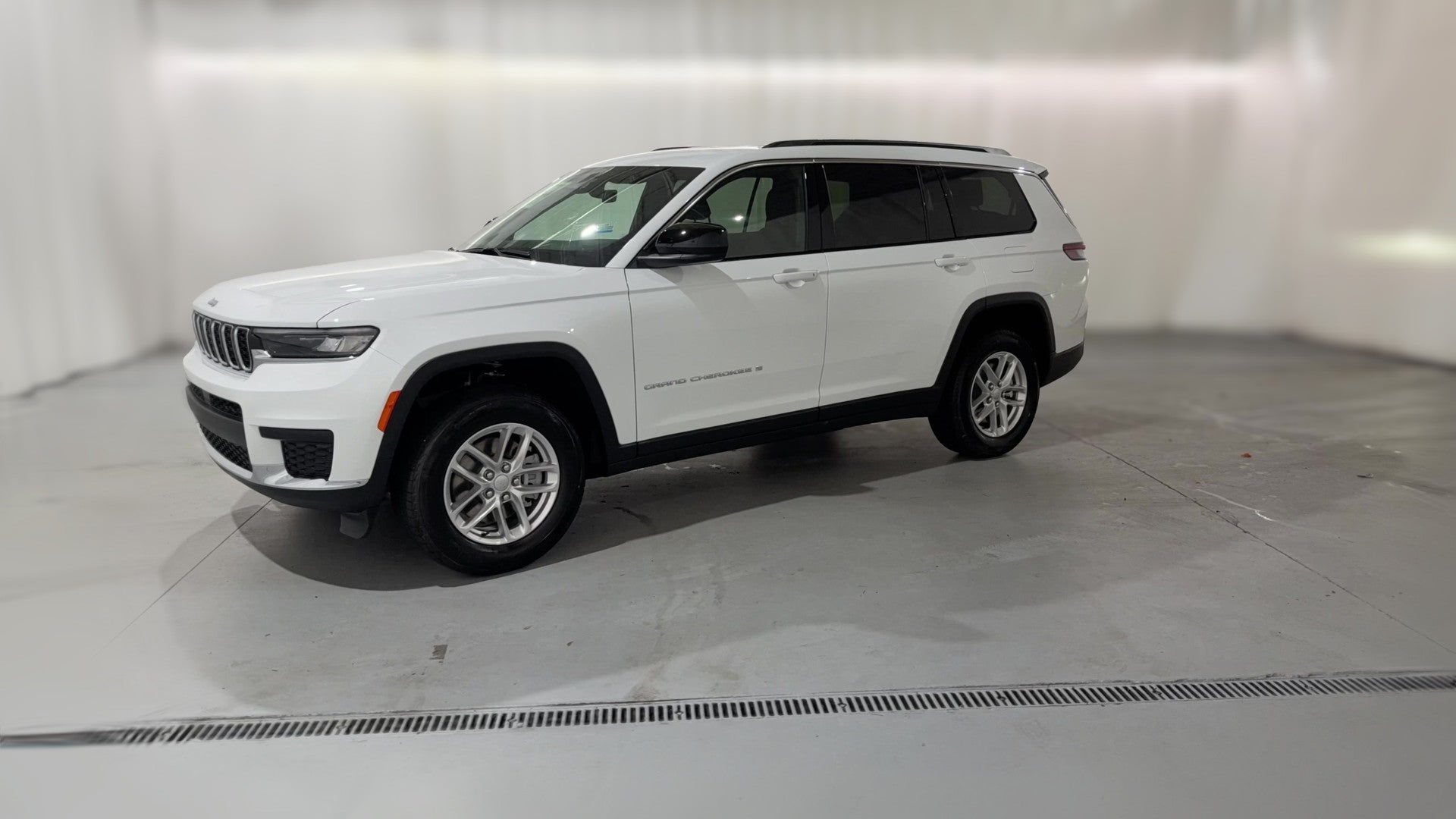 2026 Jeep Grand Cherokee L vehicle photo