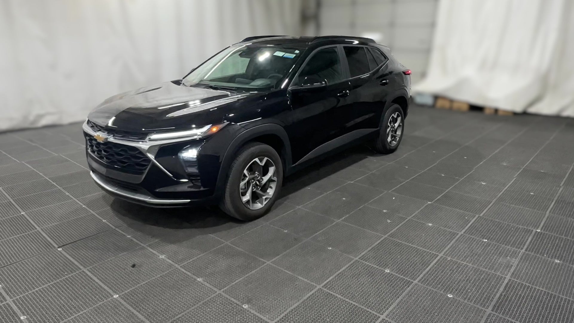 2025 Chevrolet Trax vehicle photo