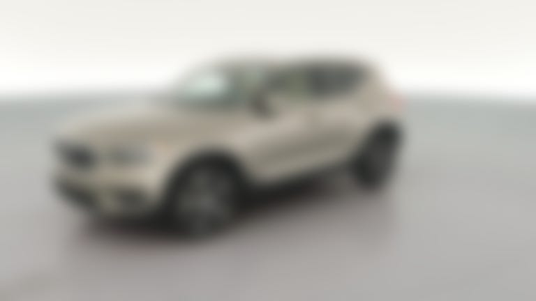 2021 Volvo XC40 vehicle photo