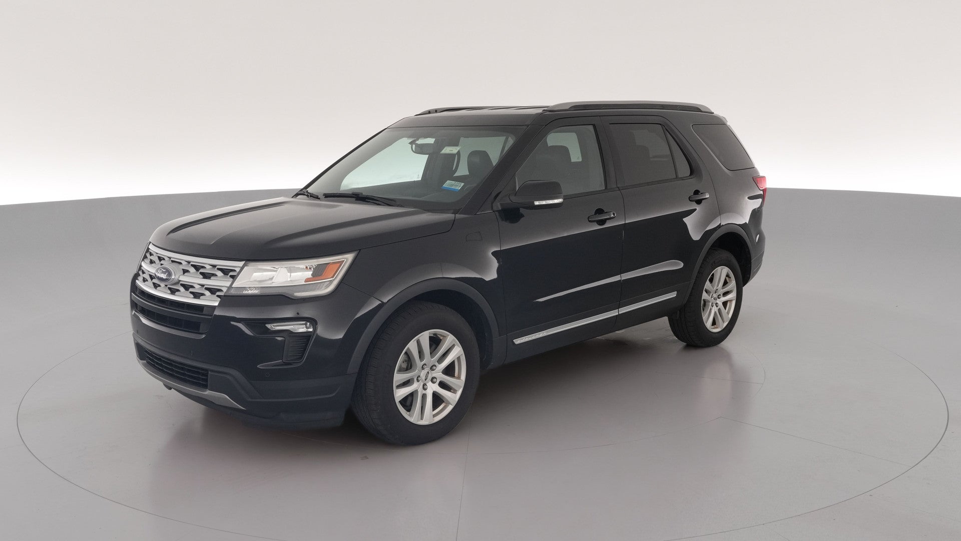2018 Ford Explorer vehicle photo