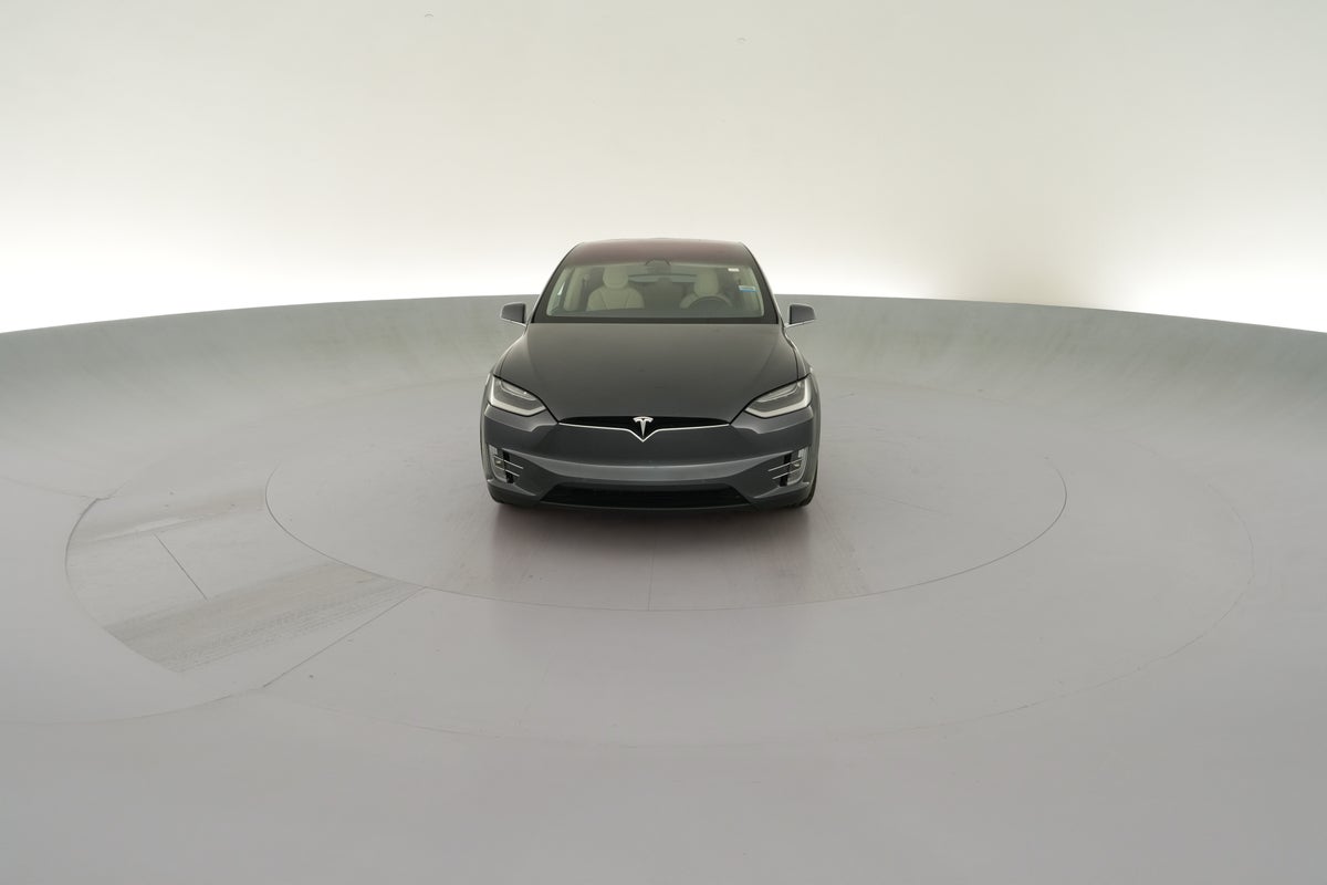 2018 Tesla Model X 75D in Gray — 360° view 1