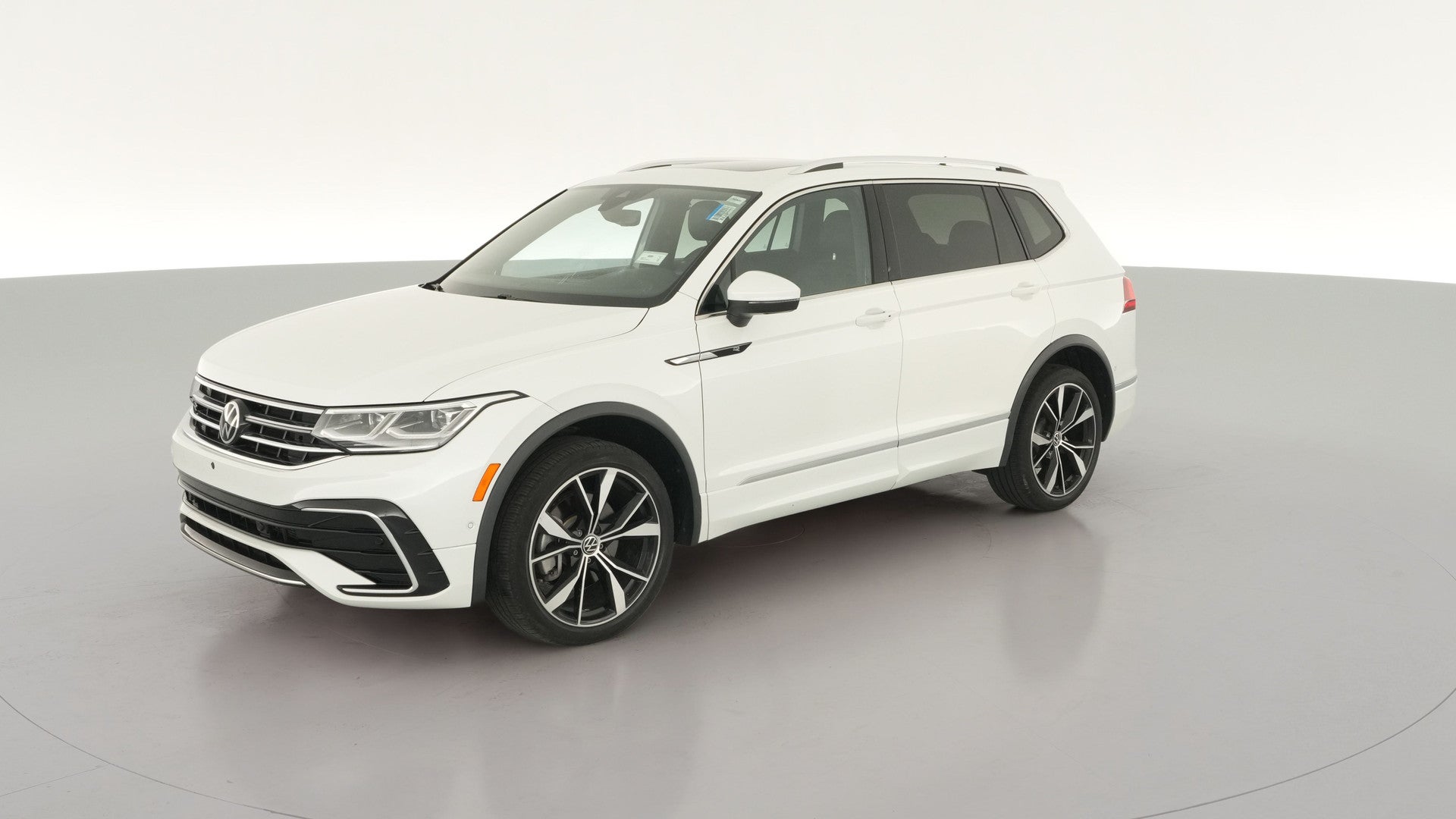2023 Volkswagen Tiguan vehicle photo