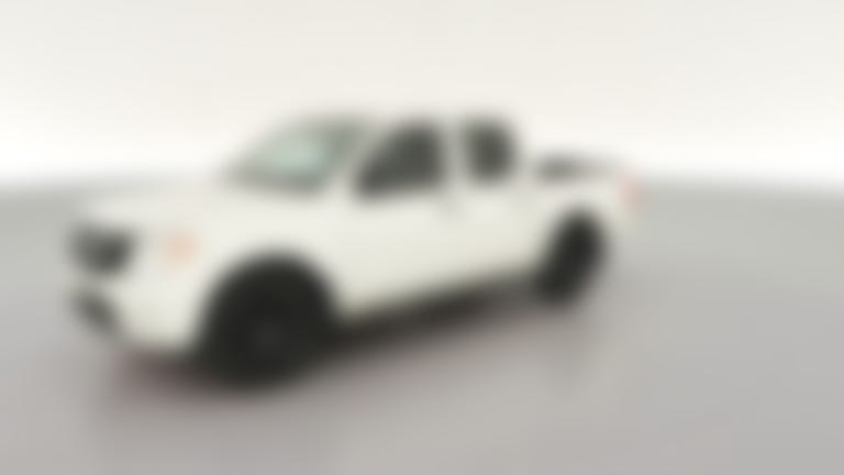 2018 Nissan Frontier Crew Cab vehicle photo