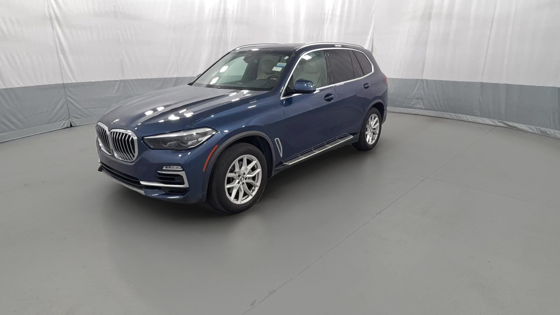 2021 BMW X5 vehicle photo