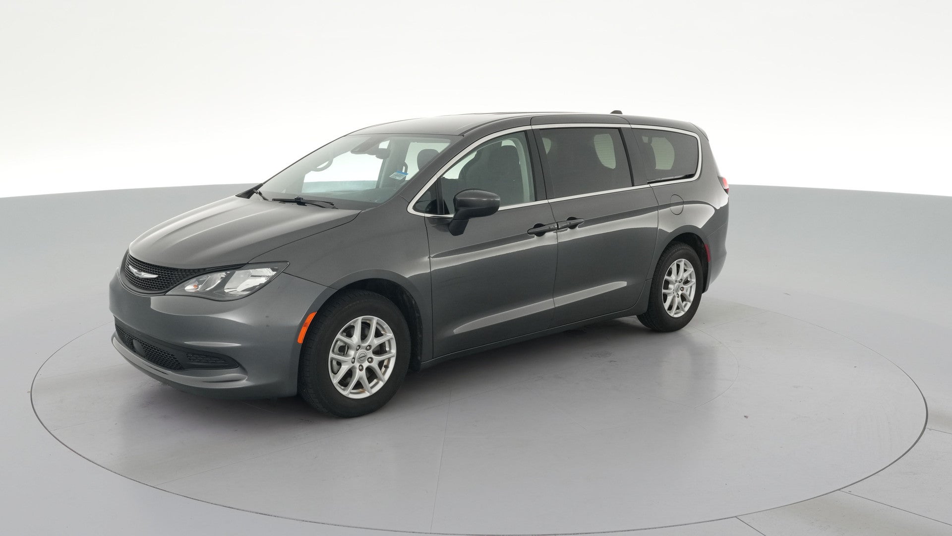2023 Chrysler Voyager vehicle photo