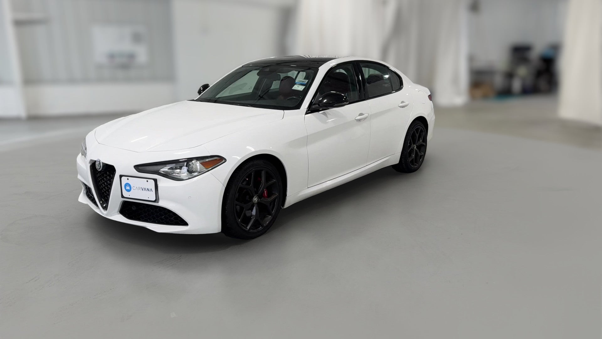 2021 Alfa Romeo Giulia vehicle photo