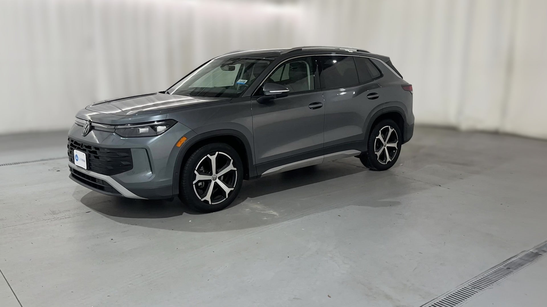 2026 Volkswagen Tiguan vehicle photo