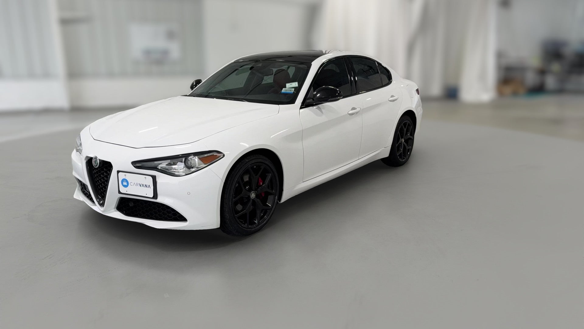 2021 Alfa Romeo Giulia vehicle photo