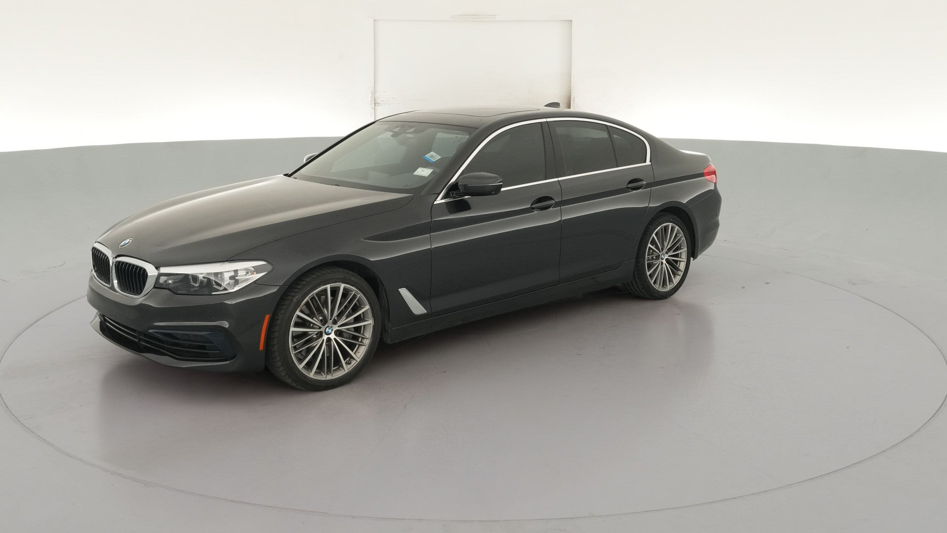 2020 BMW 5 Series vehicle photo